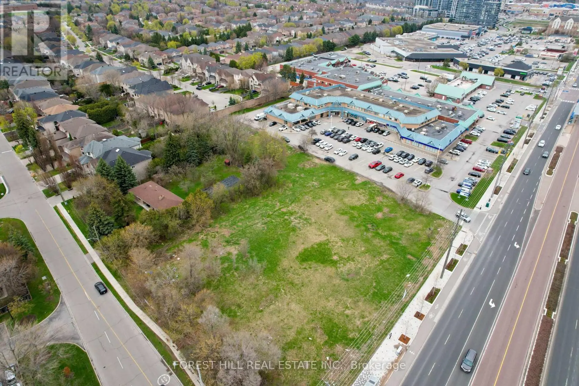 27 VAUGHAN BOULEVARD - Image 8
