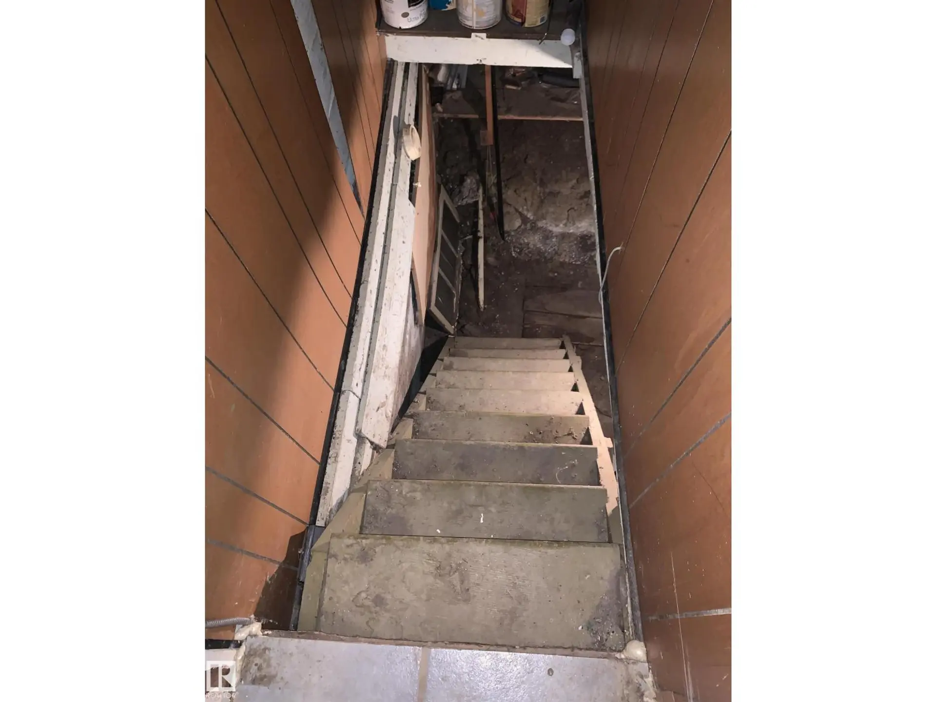9747 90 AV NW - Image 6