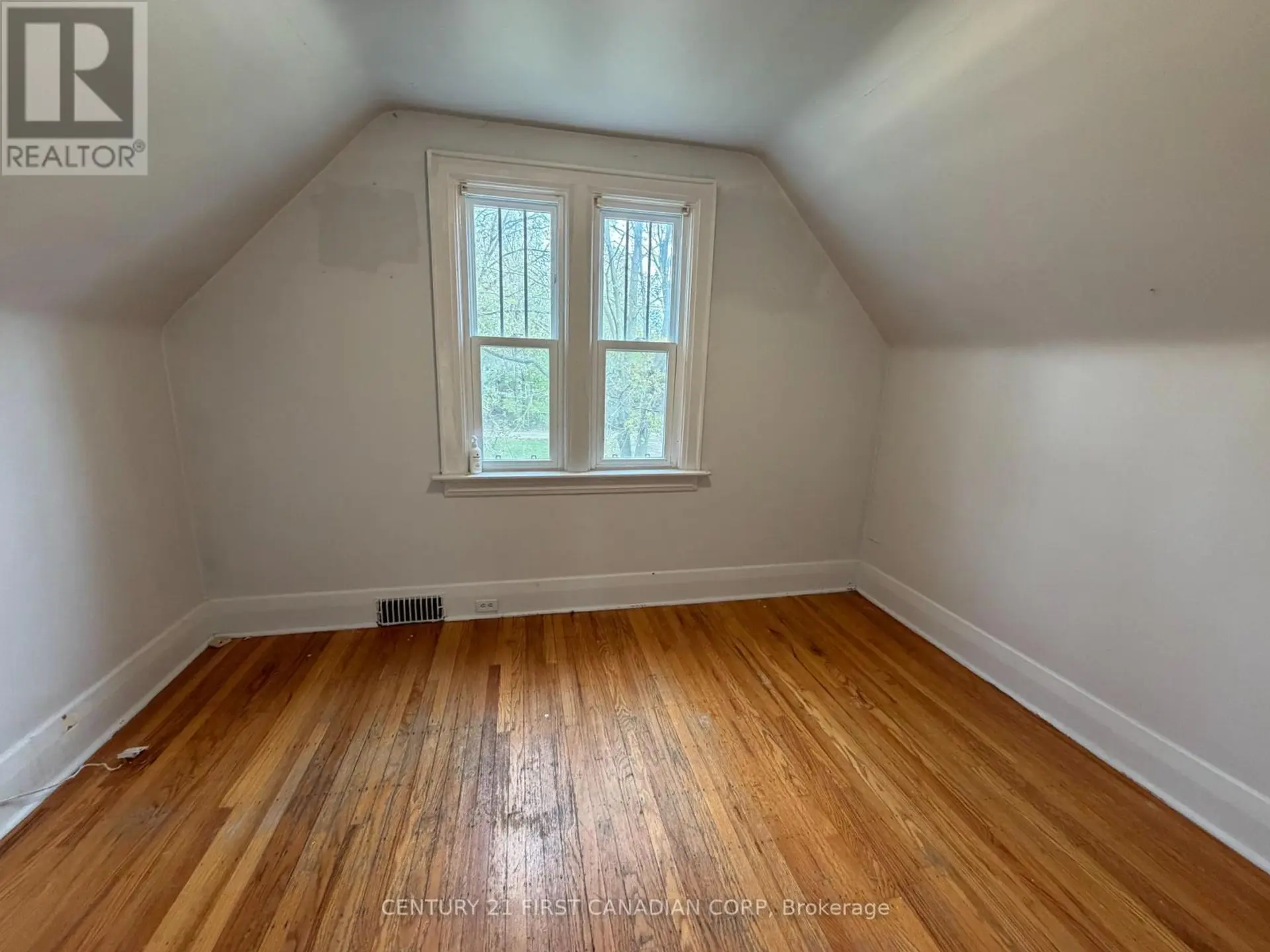 200 HURON STREET - Image 4