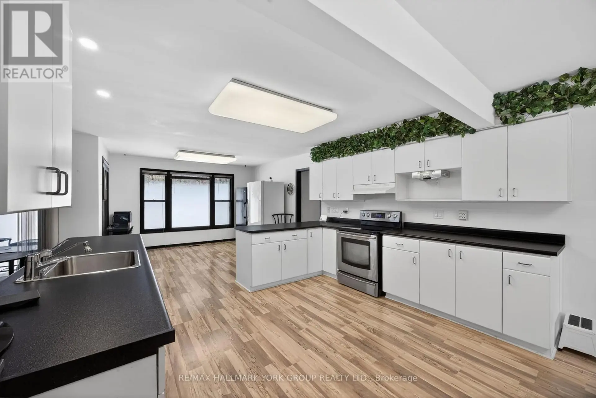 570 KETTLEBY ROAD - Image 5
