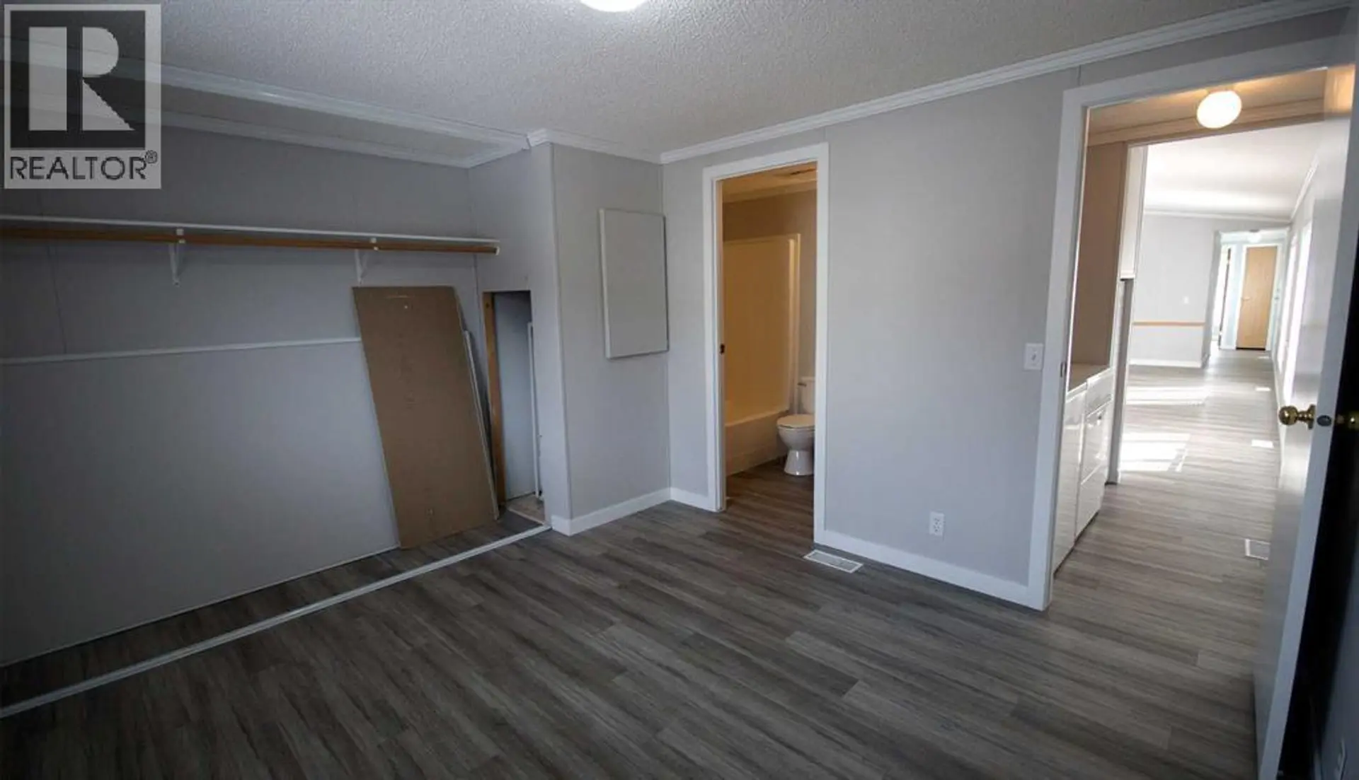 33, 6101 20th Avenue - Image 8