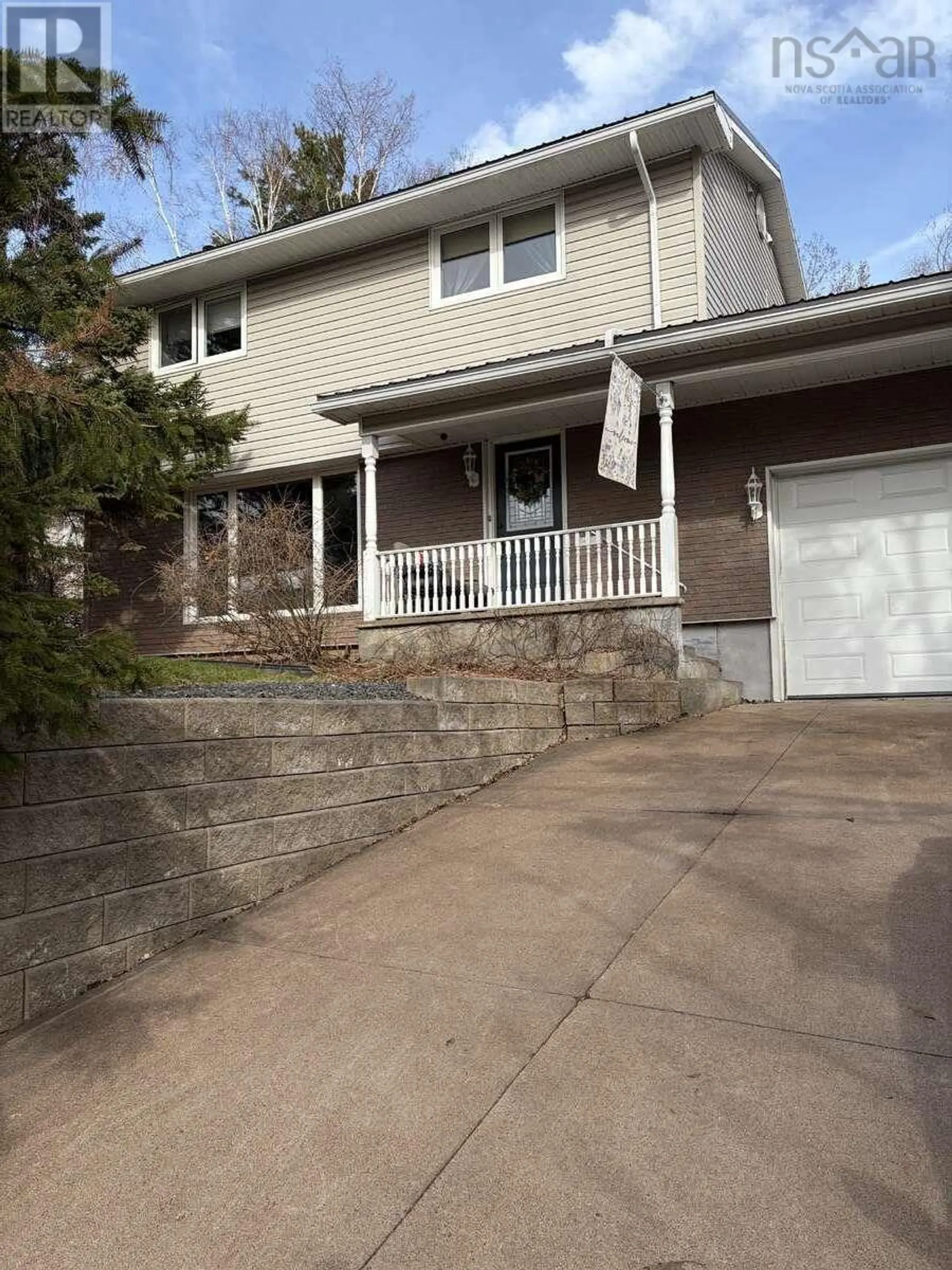 50 8th Street Extension - Image 1