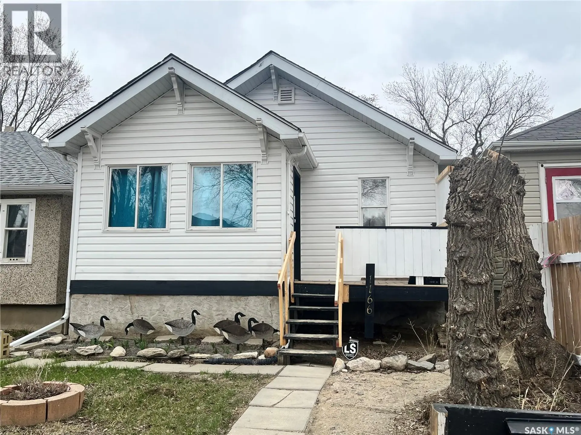 1166 RETALLACK STREET - Image 3