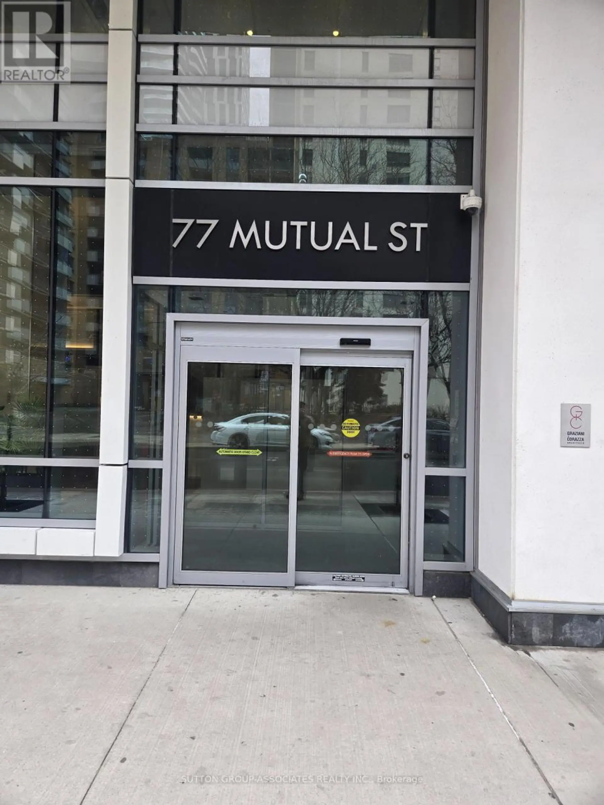 #3001 77 MUTUAL STREET - Image 1