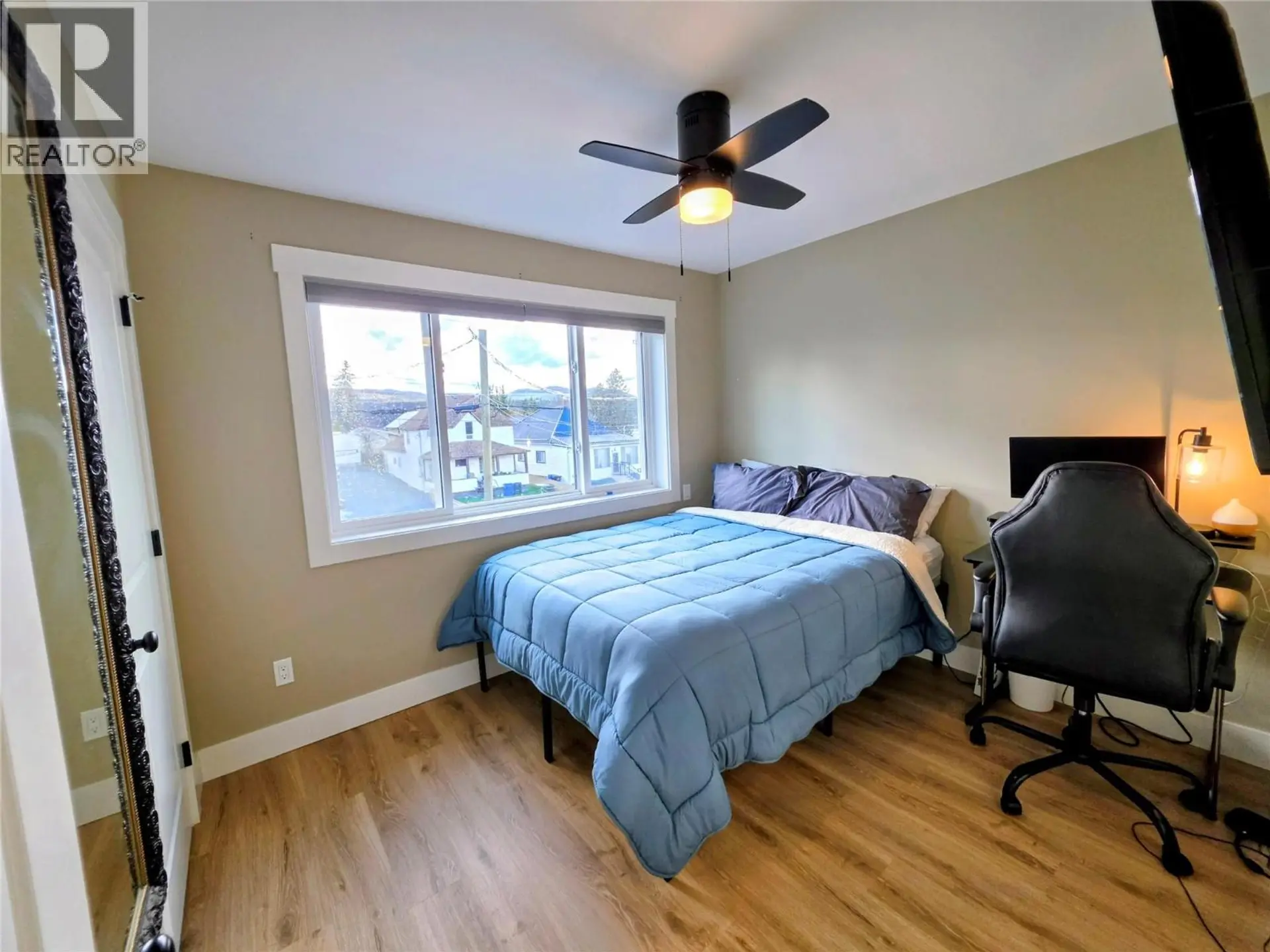 #A & C 126 13th Avenue S - Image 15