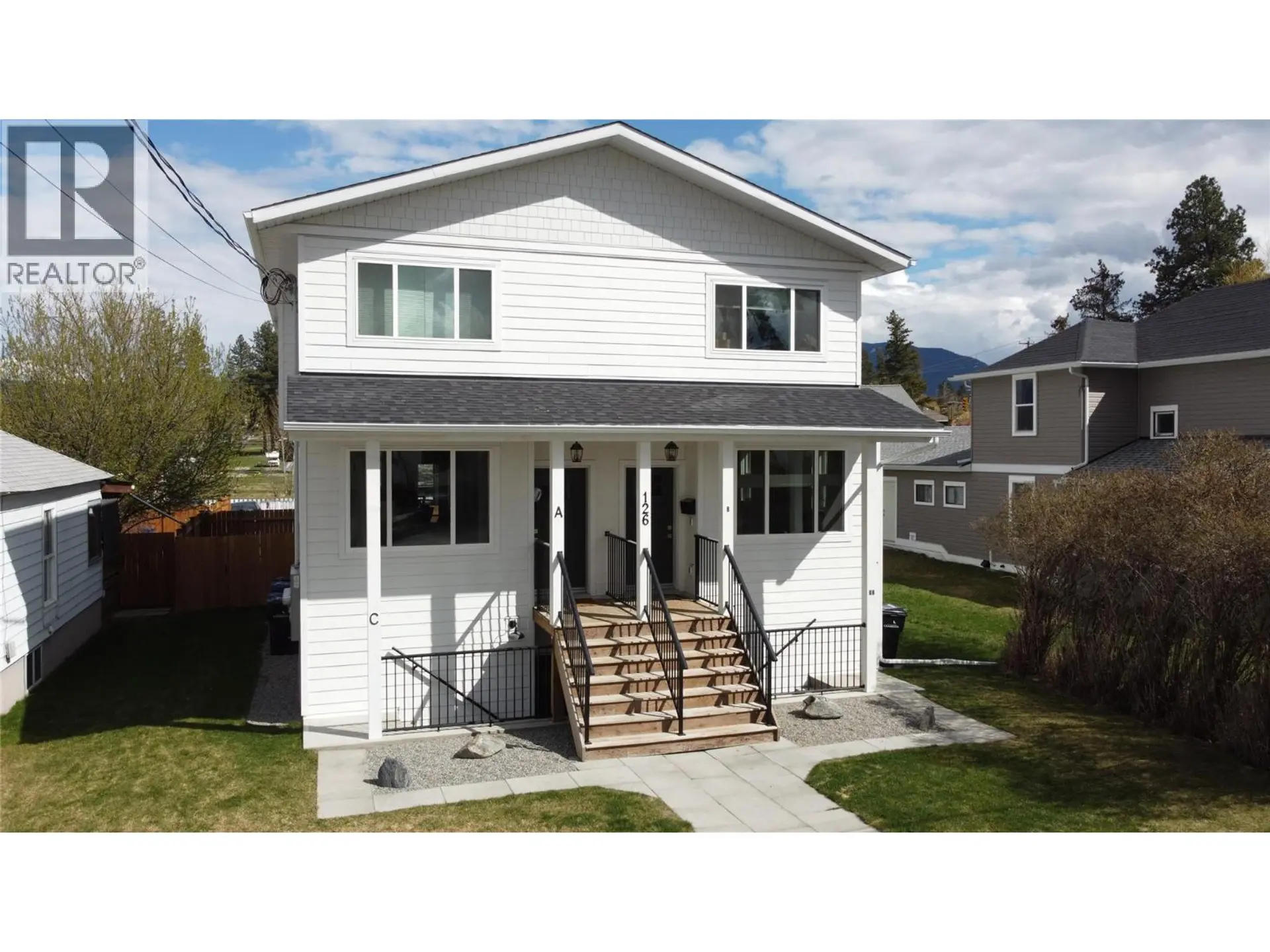 #A & C 126 13th Avenue S - Image 2
