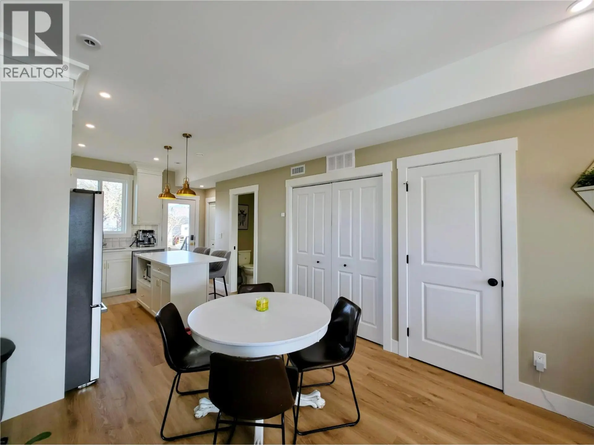 #A & C 126 13th Avenue S - Image 6