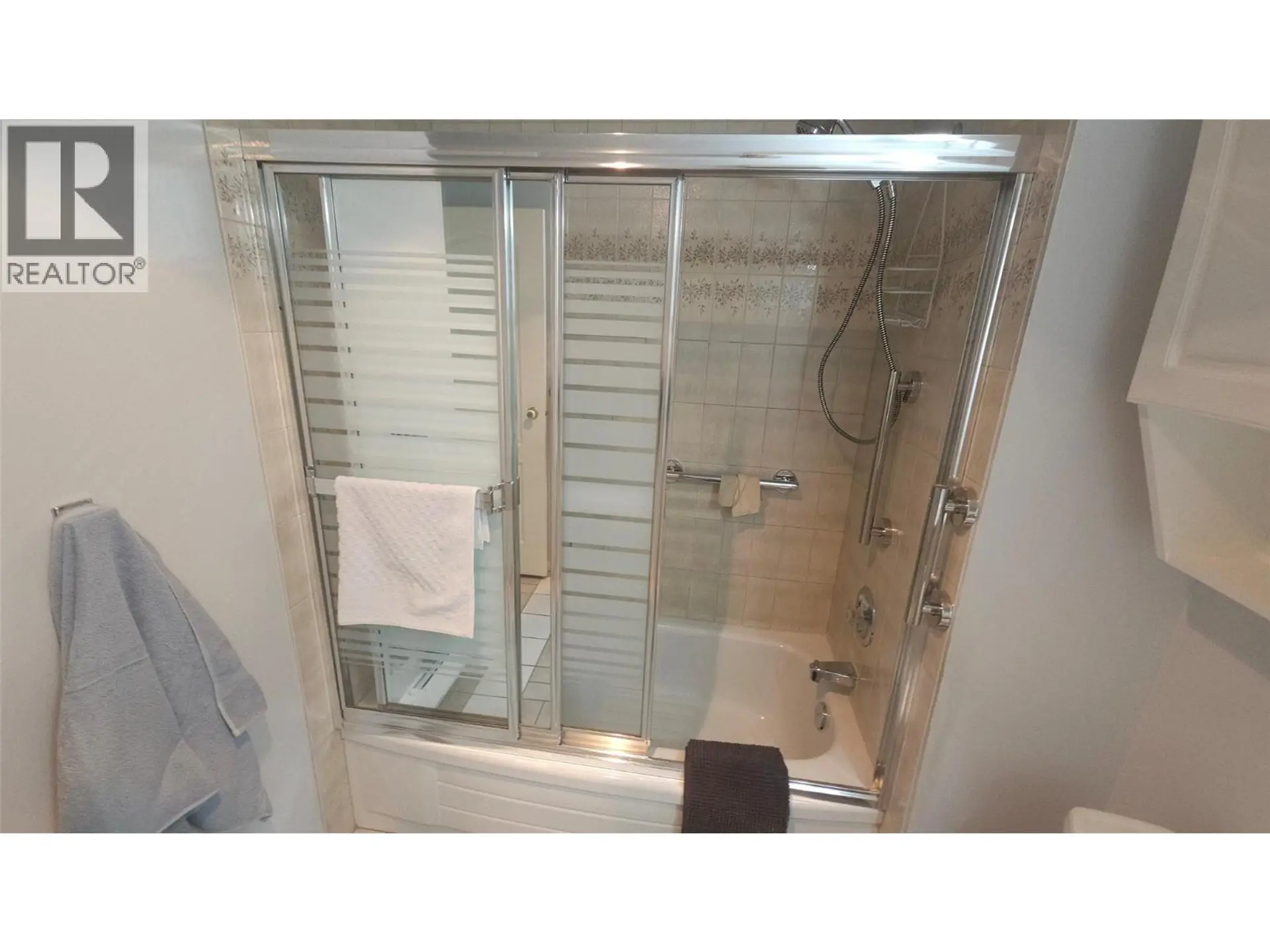 #348 1560 Summit Drive - Image 14
