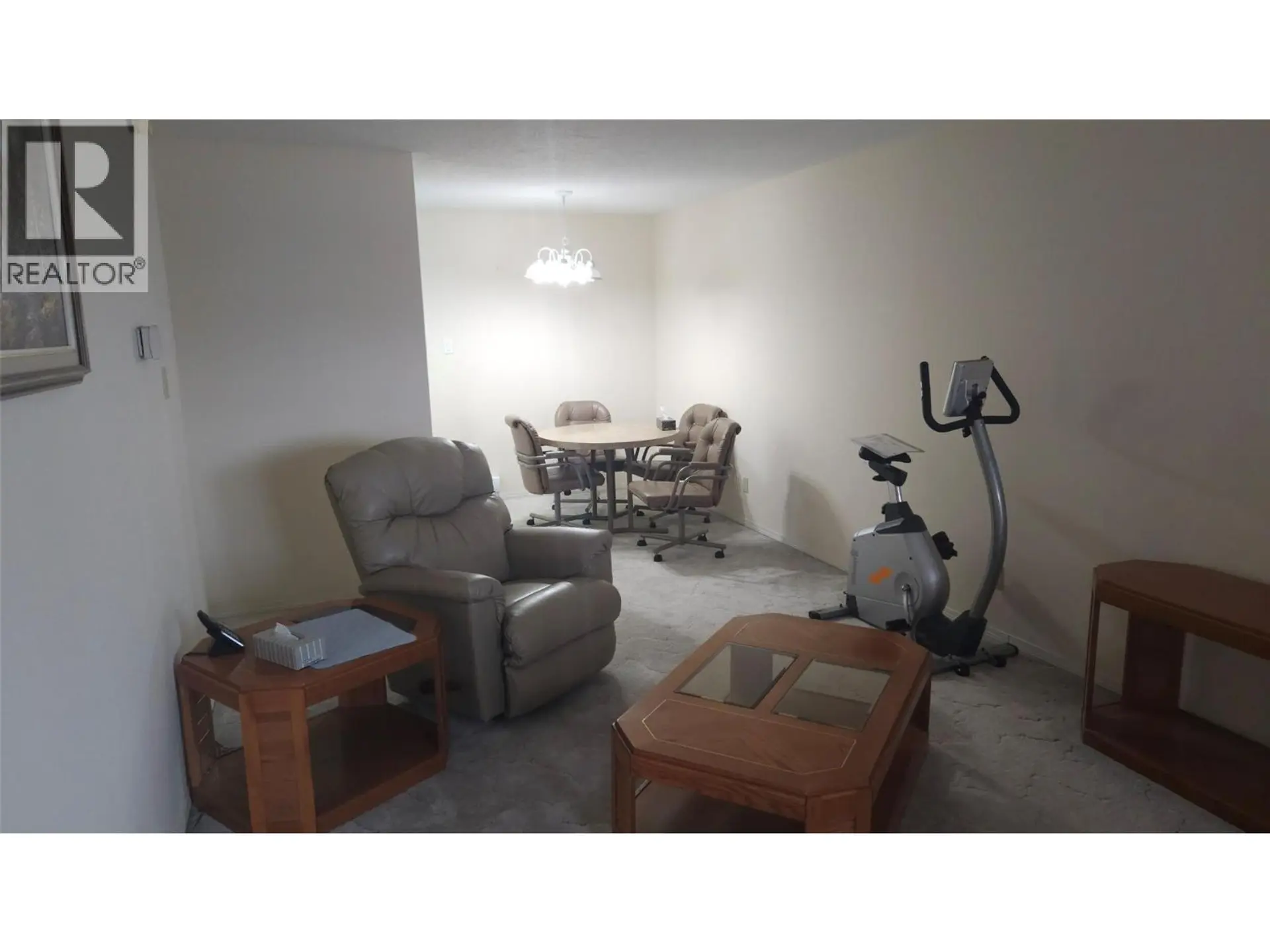 #348 1560 Summit Drive - Image 5