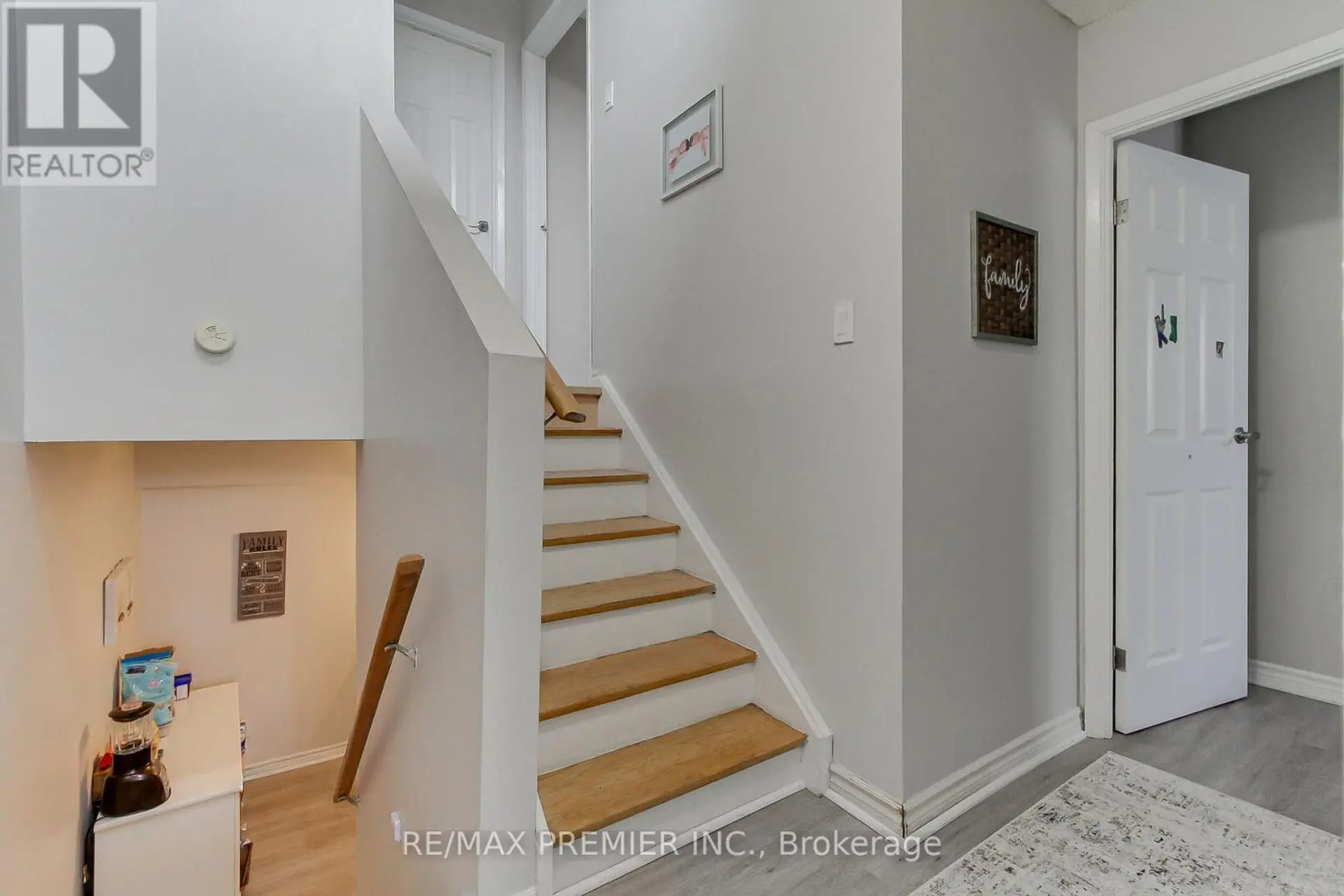 213 MILESTONE CRESCENT - Image 15