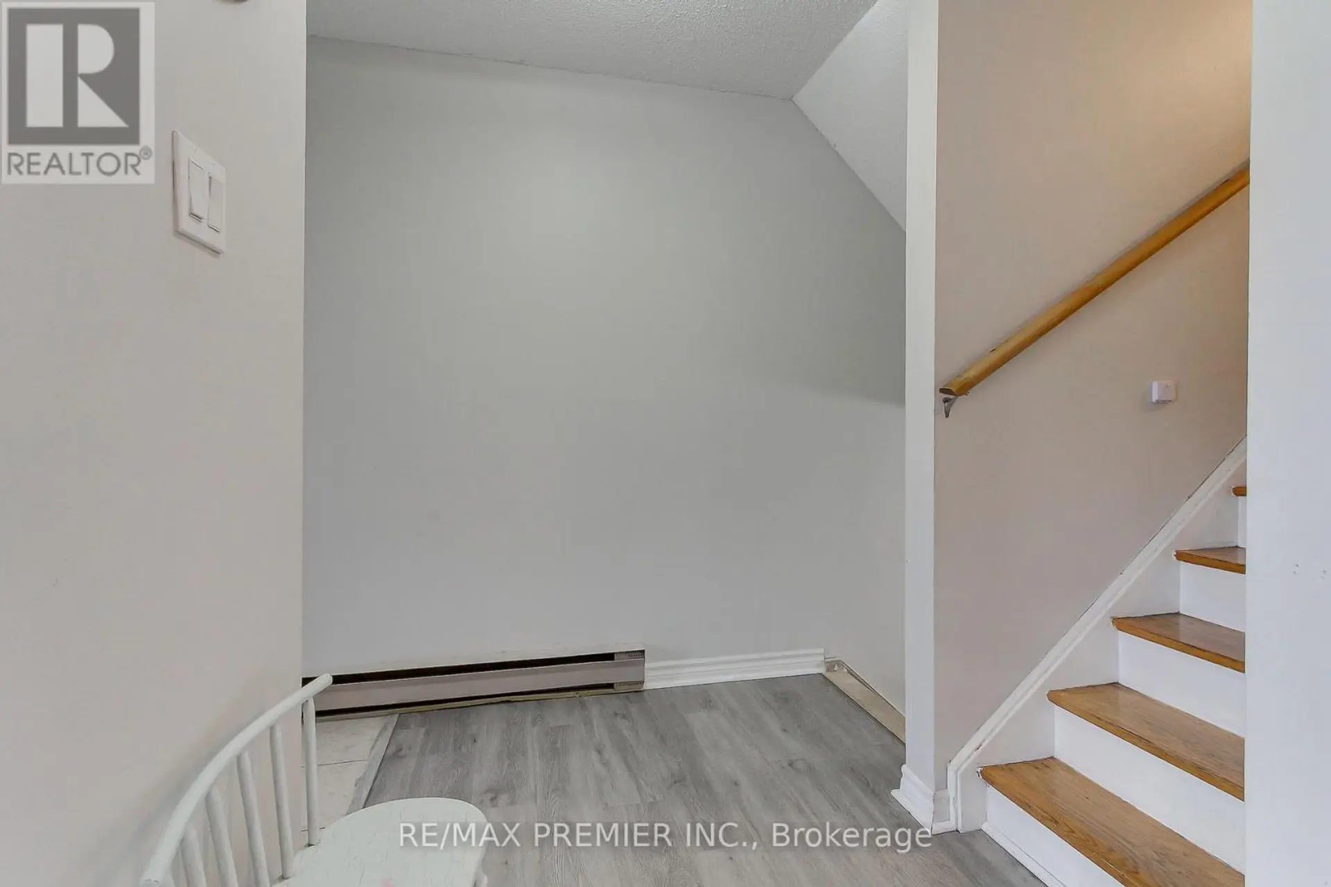 213 MILESTONE CRESCENT - Image 3