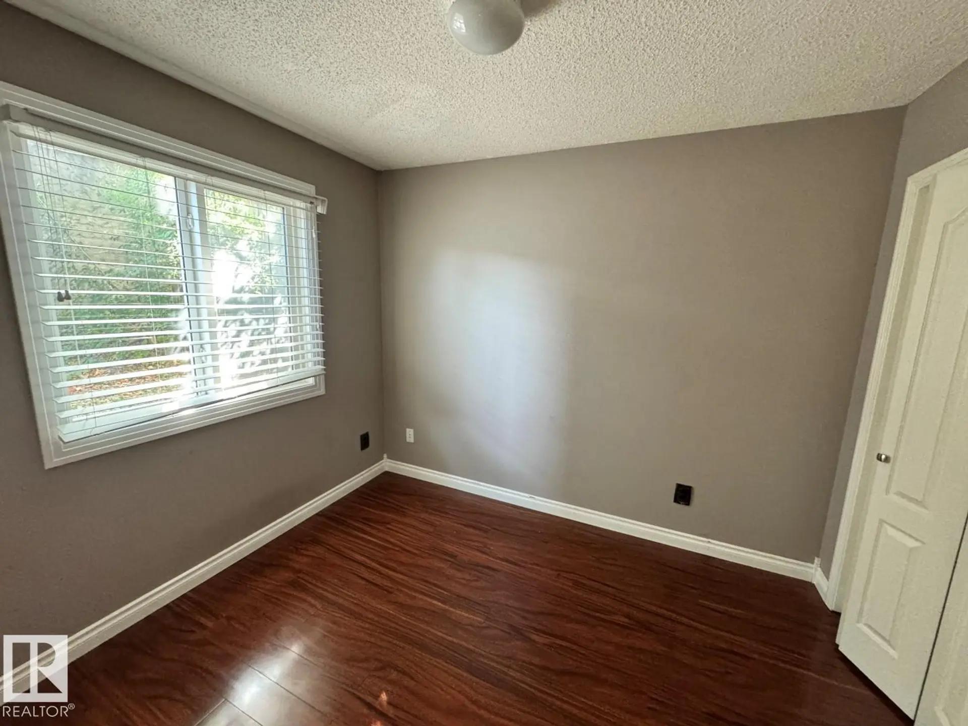 #103 9640 105 ST NW - Image 10