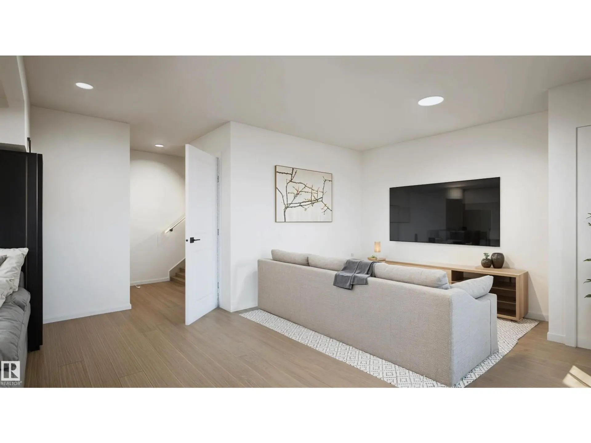 #43 4004 Savaryn DR SW - Image 4