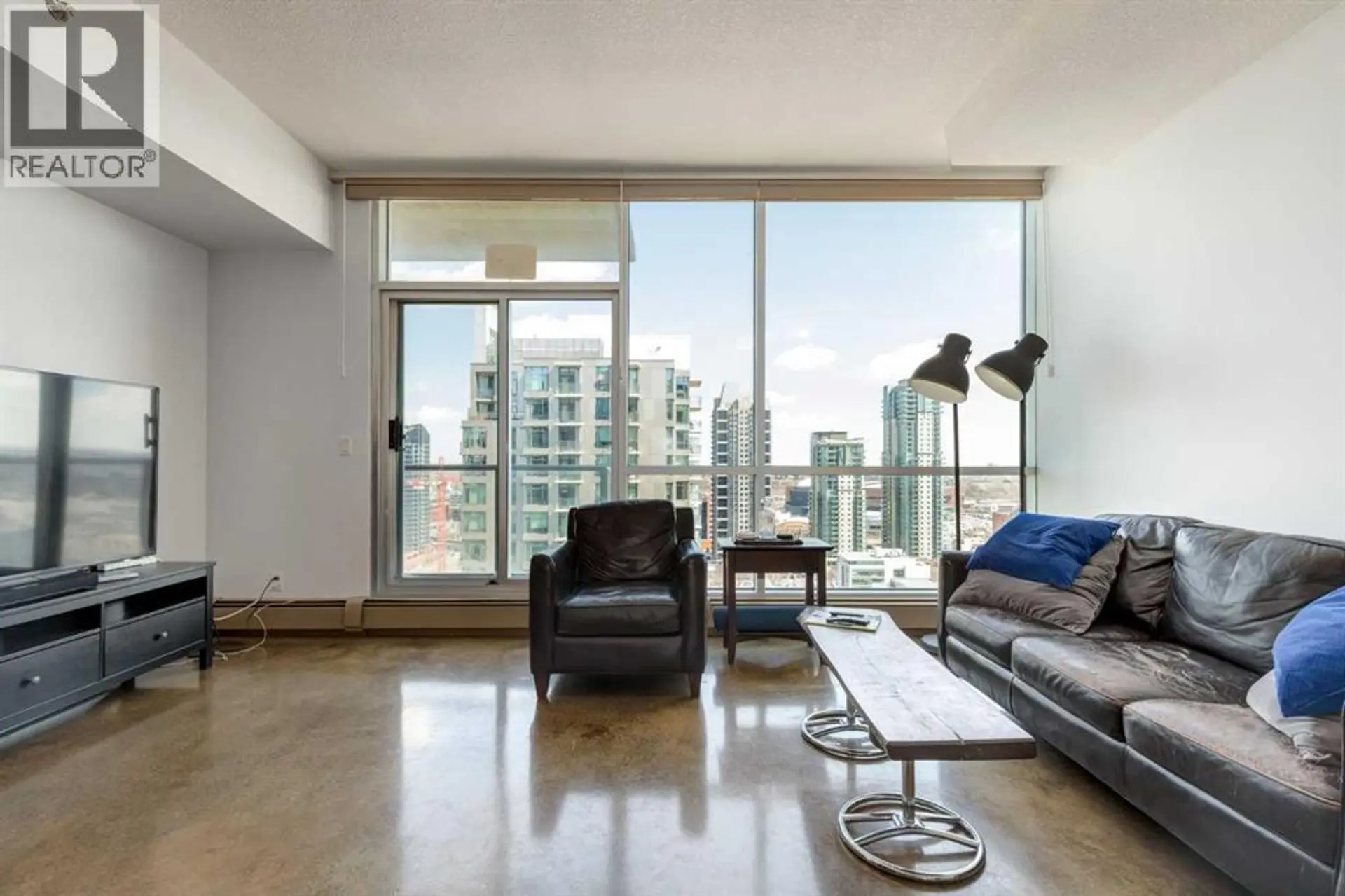 #2010 135 13 Avenue SW - Image 8