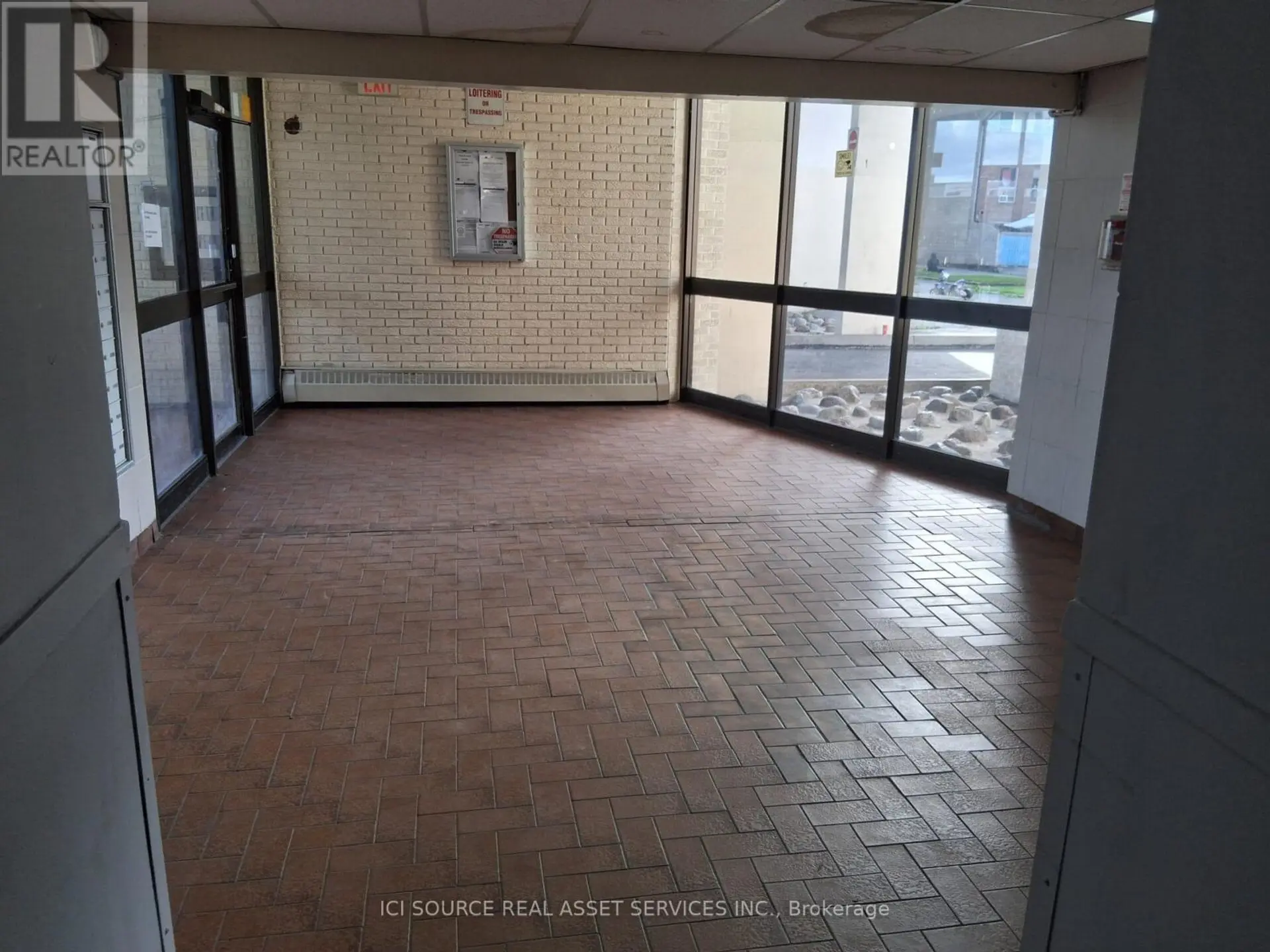 #148 10 EDDYSTONE AVENUE - Image 7