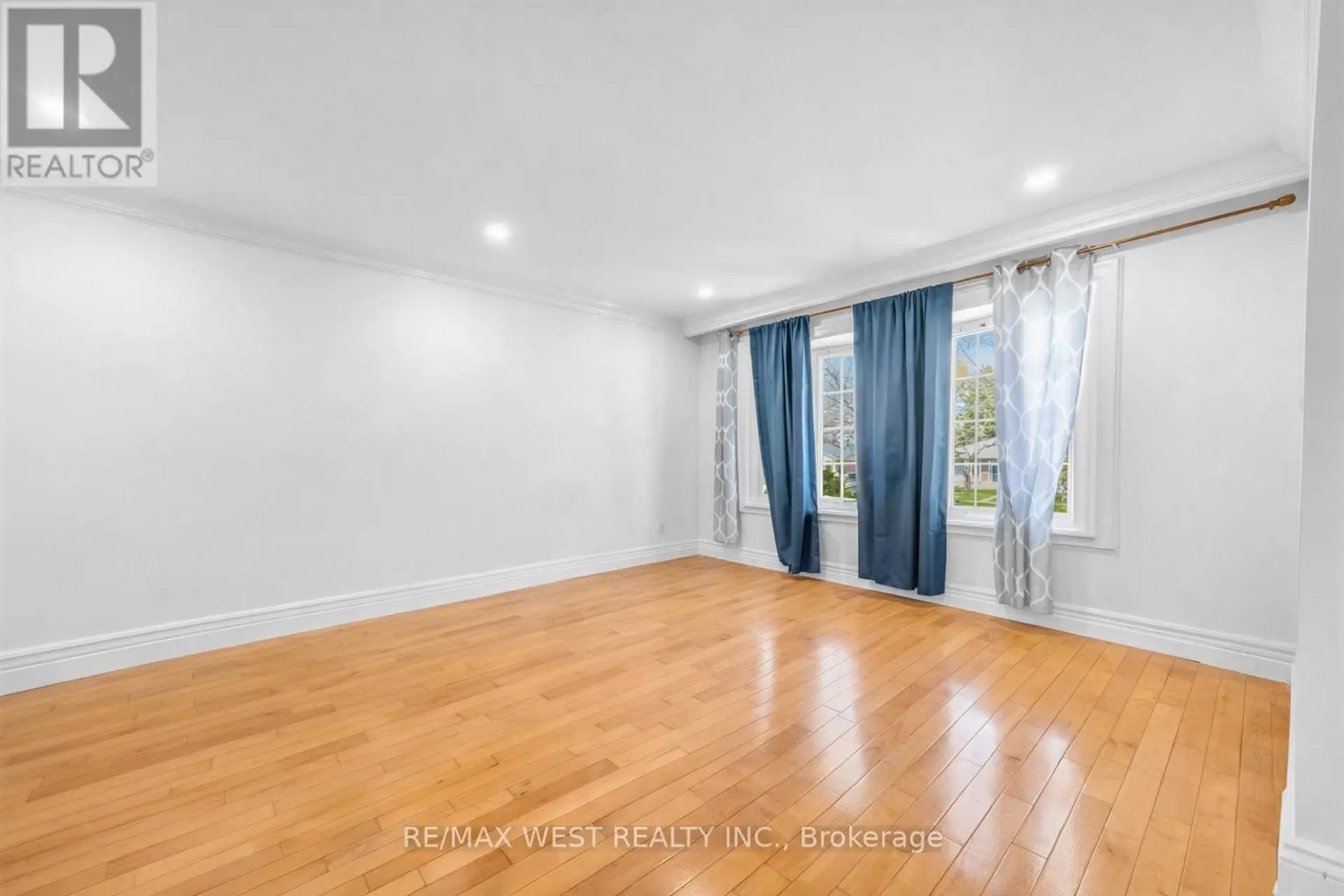 578 BELLAMY ROAD N - Image 3