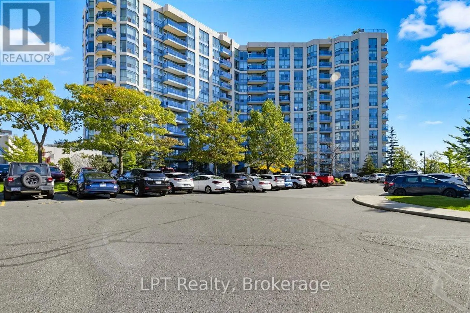 #815 340 WATSON STREET W - Image 2