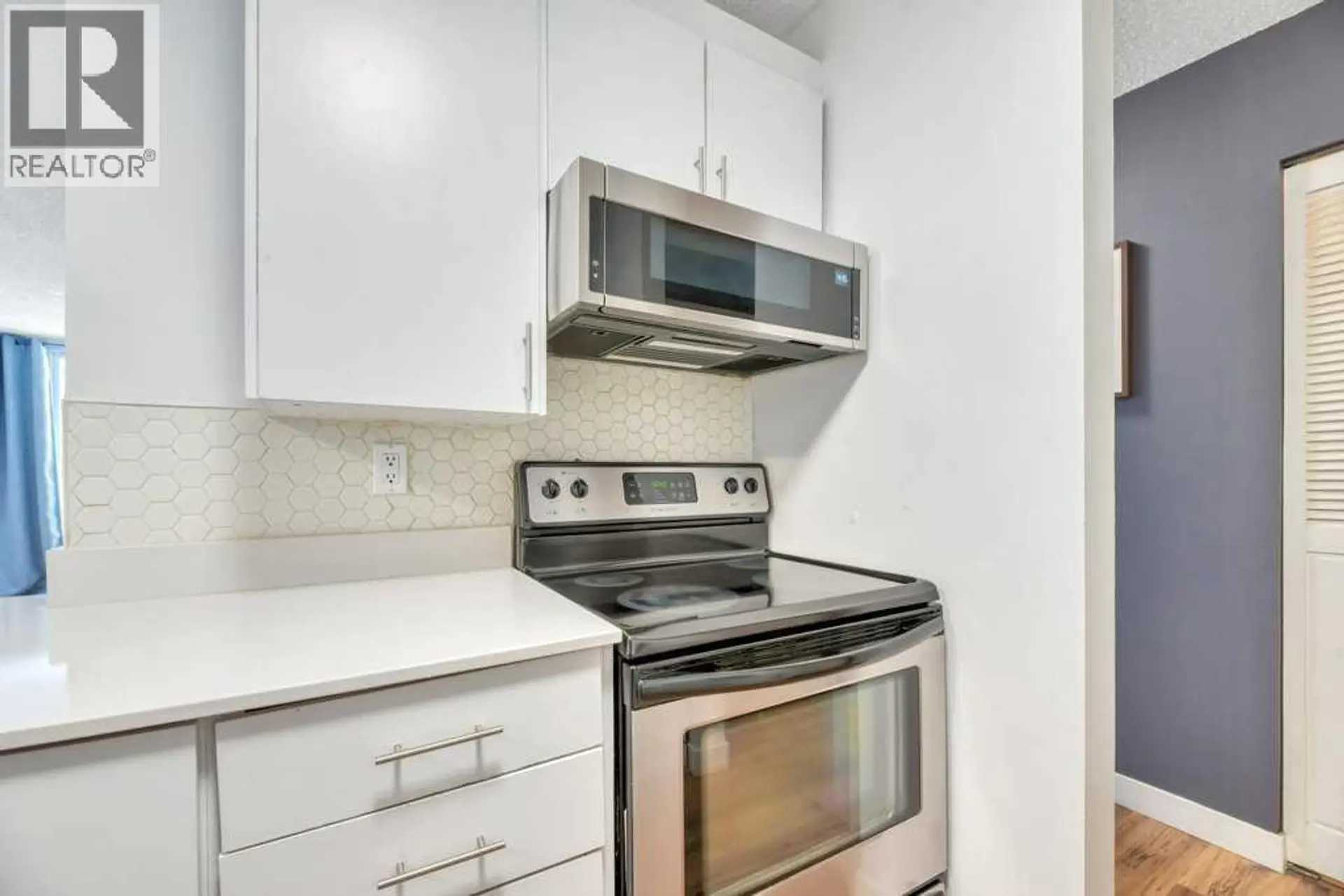 #206 507 57 Avenue SW - Image 8