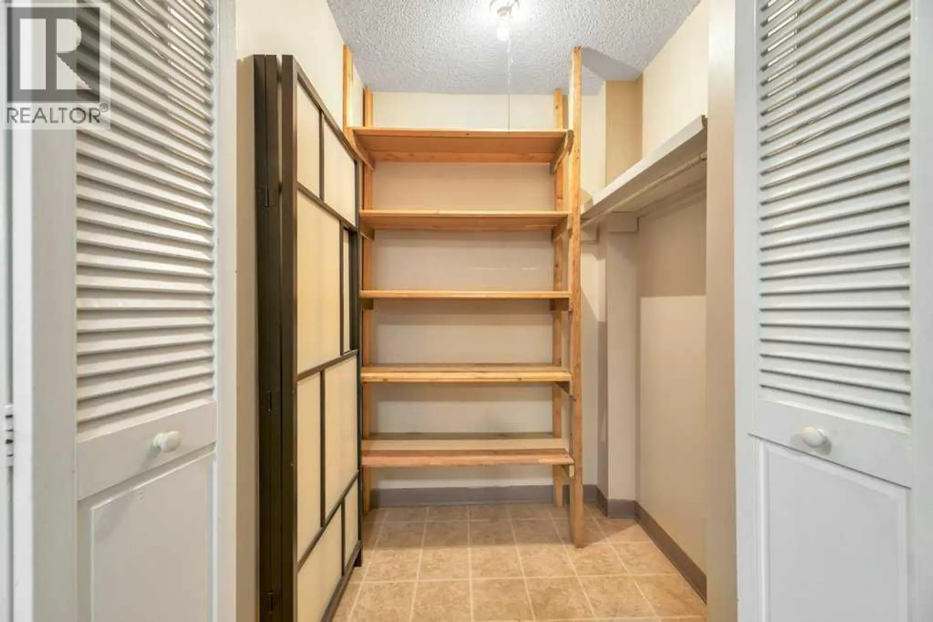 #206 507 57 Avenue SW - Image 17
