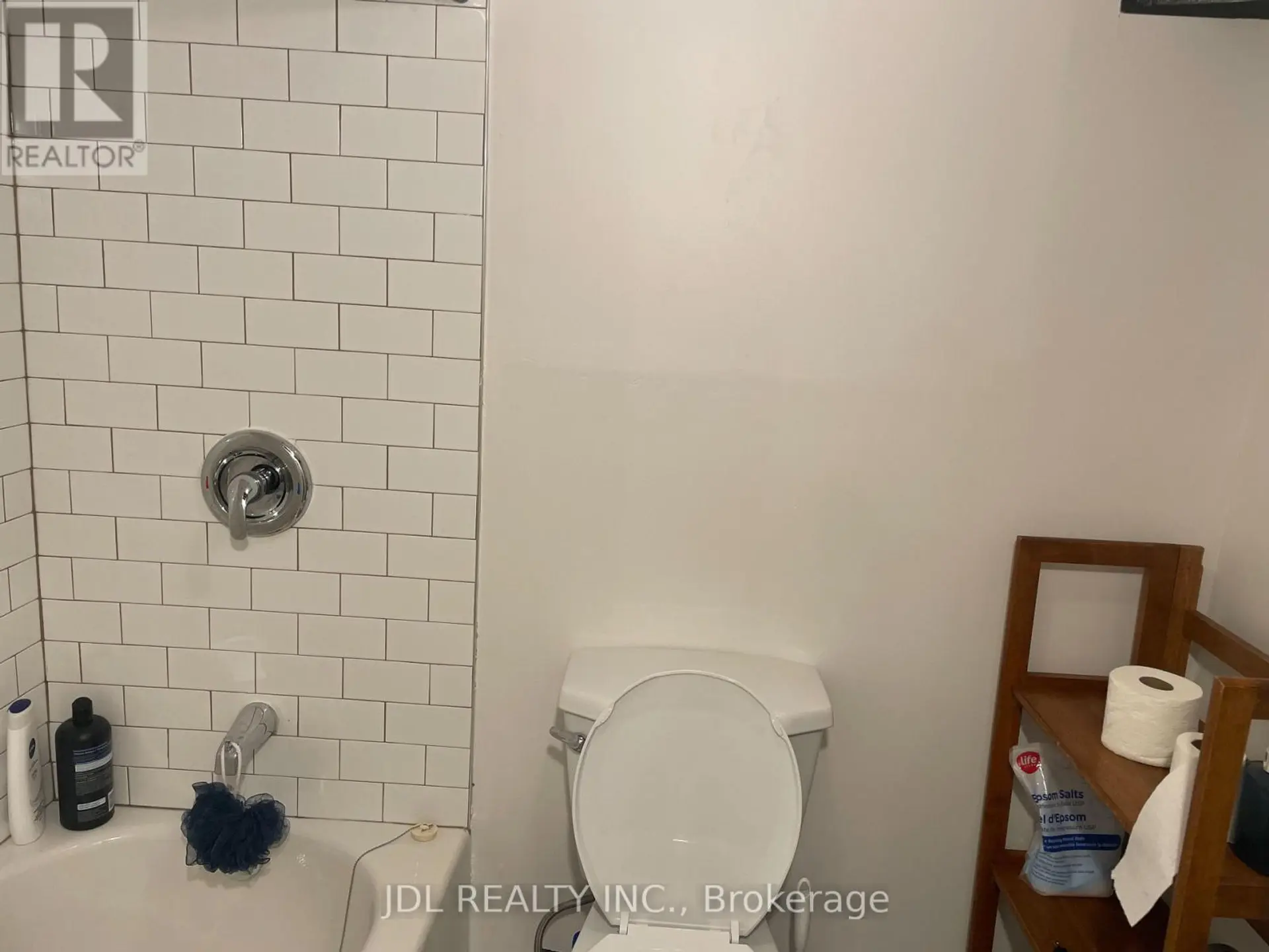 61 GUESTVILLE AVENUE - Image 17