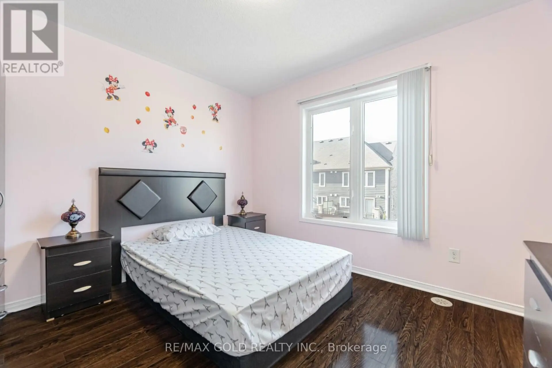#142 60 FAIRWOOD CIRCLE - Image 9