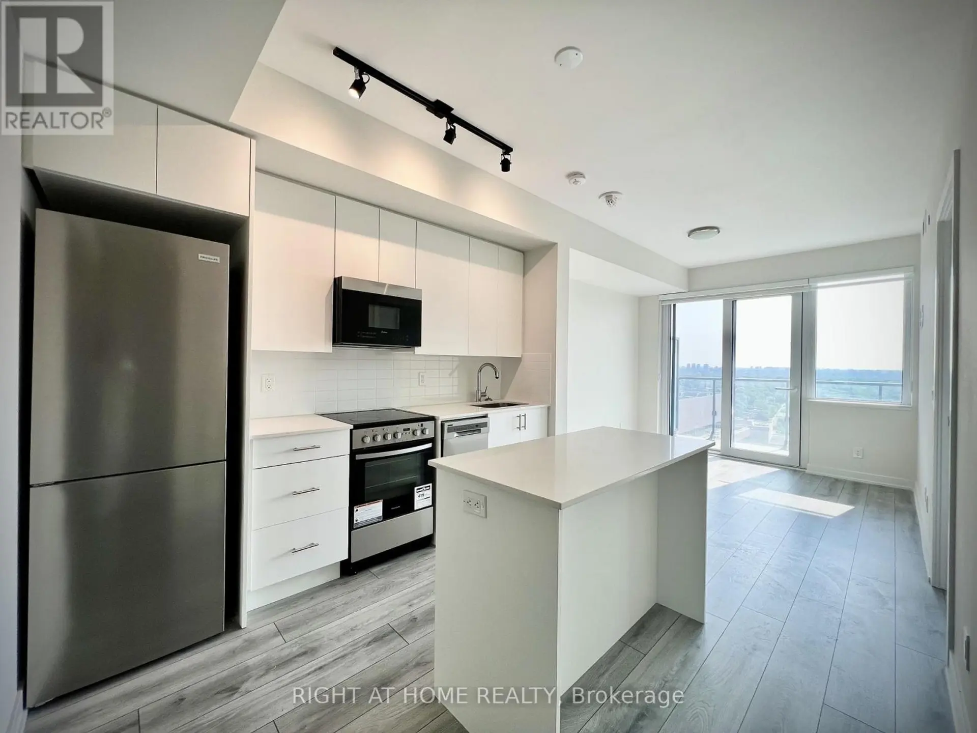 #2301 15 ELLERSLIE AVENUE - Image 11