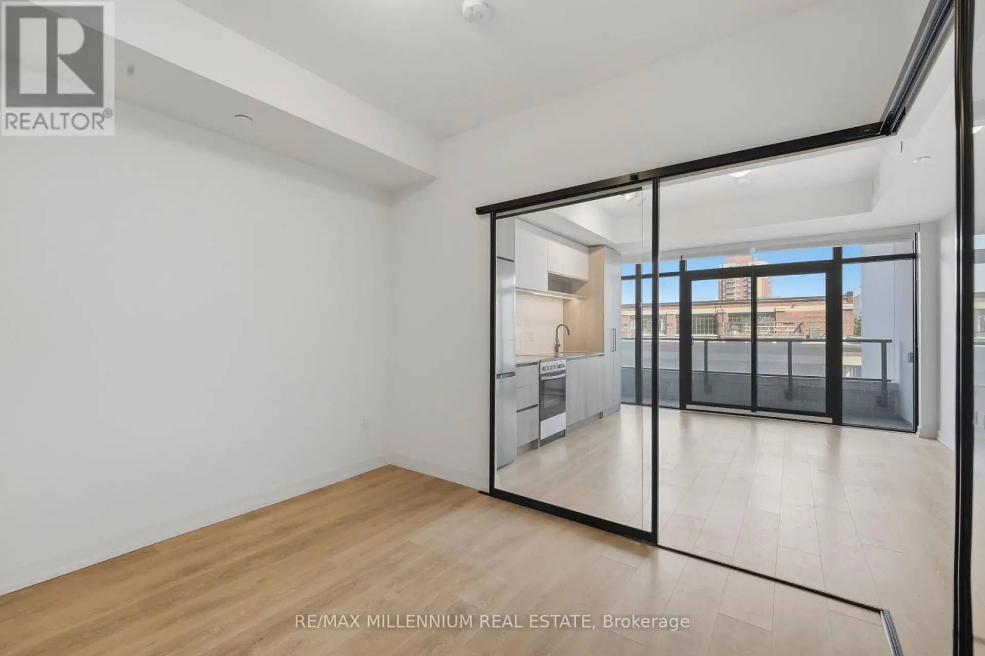 #314 181 STERLING ROAD - Image 14