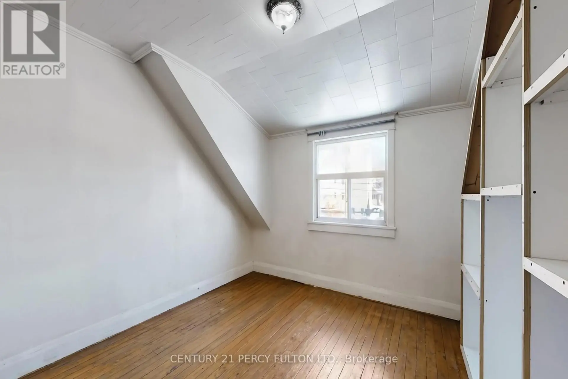 366 COXWELL AVENUE - Image 10