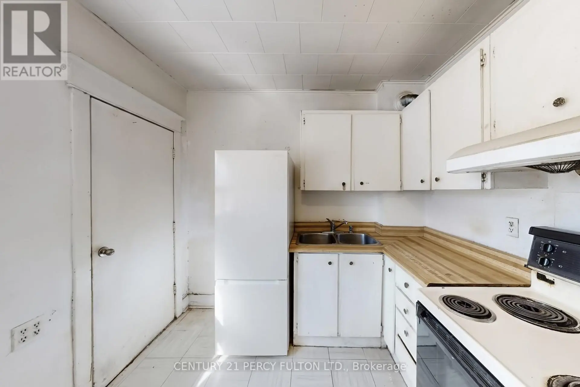 366 COXWELL AVENUE - Image 7