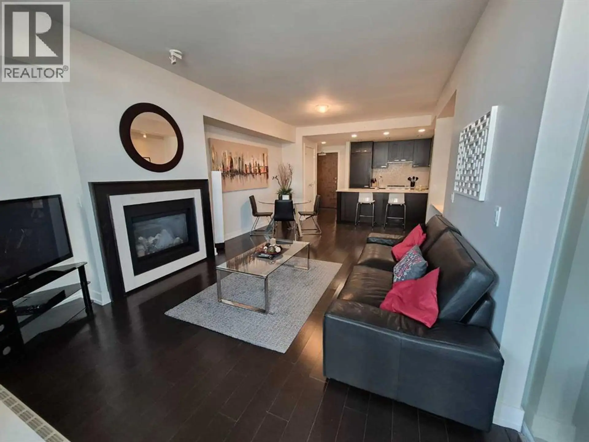 #722 222 Riverfront Avenue SW - Image 2