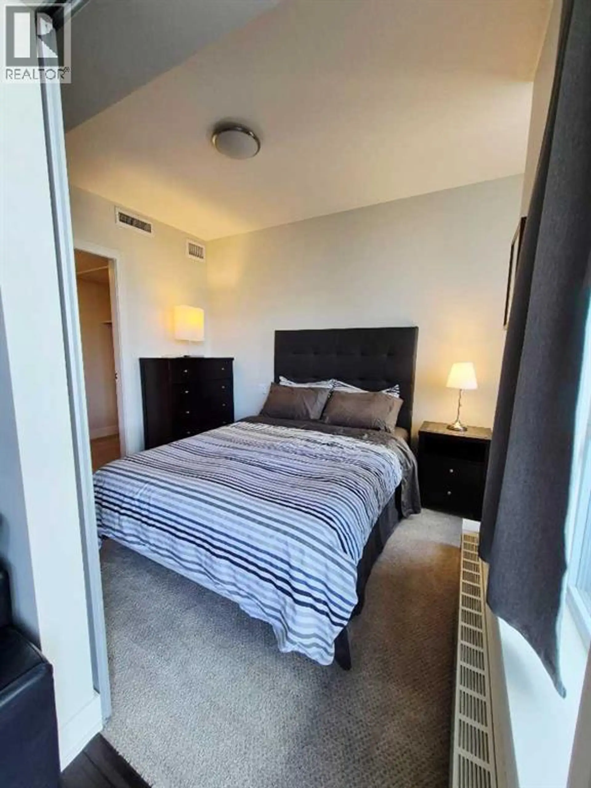 #722 222 Riverfront Avenue SW - Image 9
