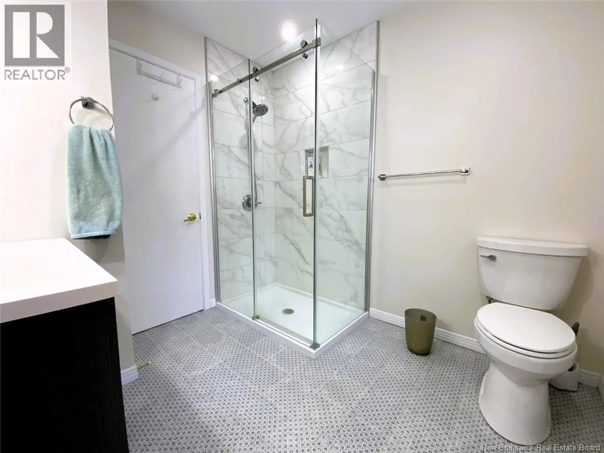 64 Chouinard Avenue - Image 10