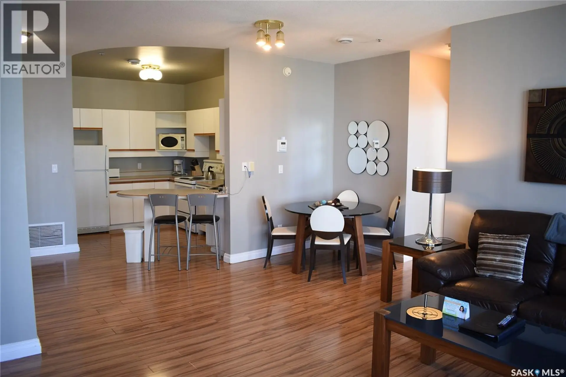#501 1867 Hamilton STREET - Image 6