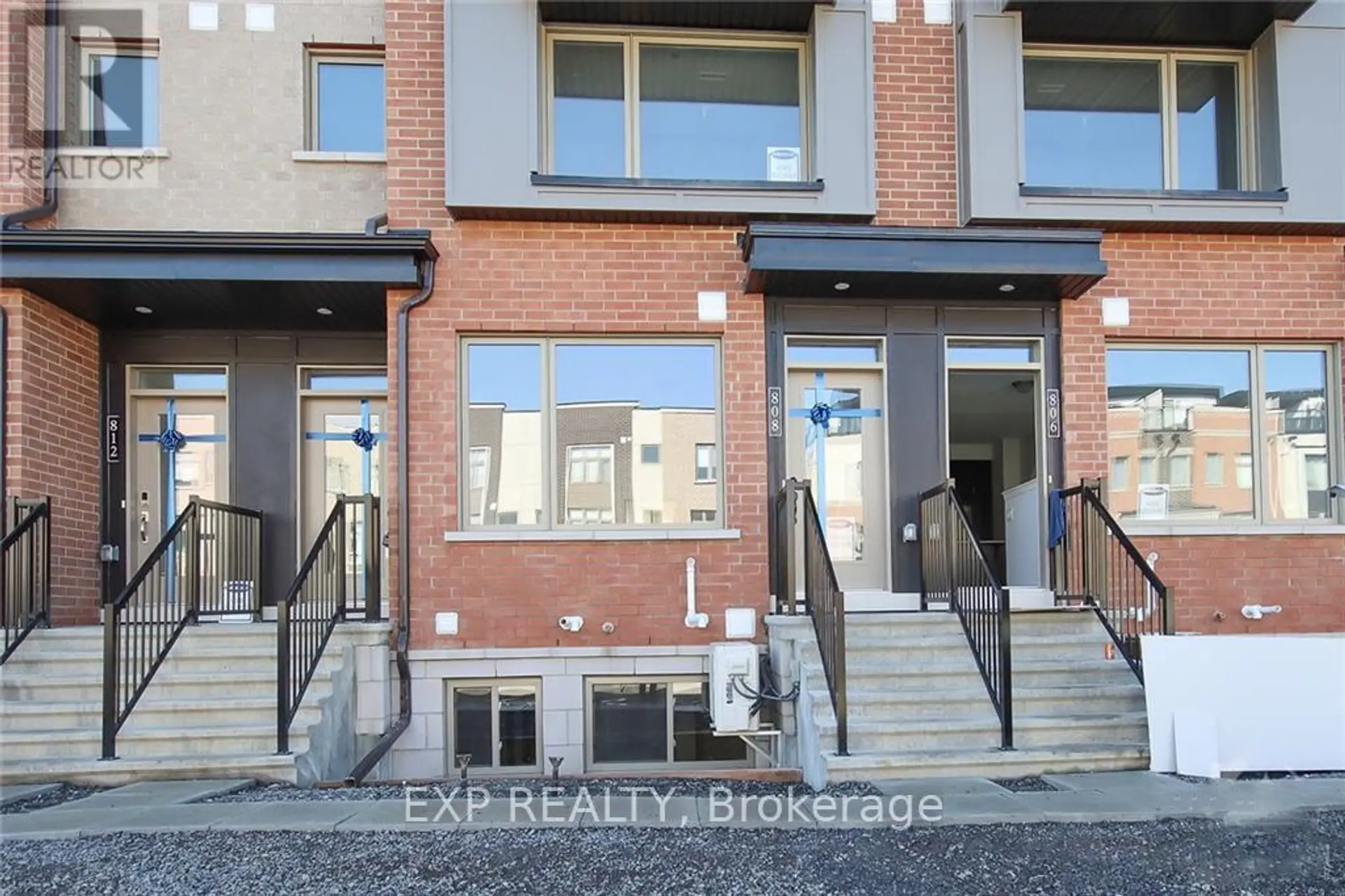 808 MIKINAK ROAD - Image 2