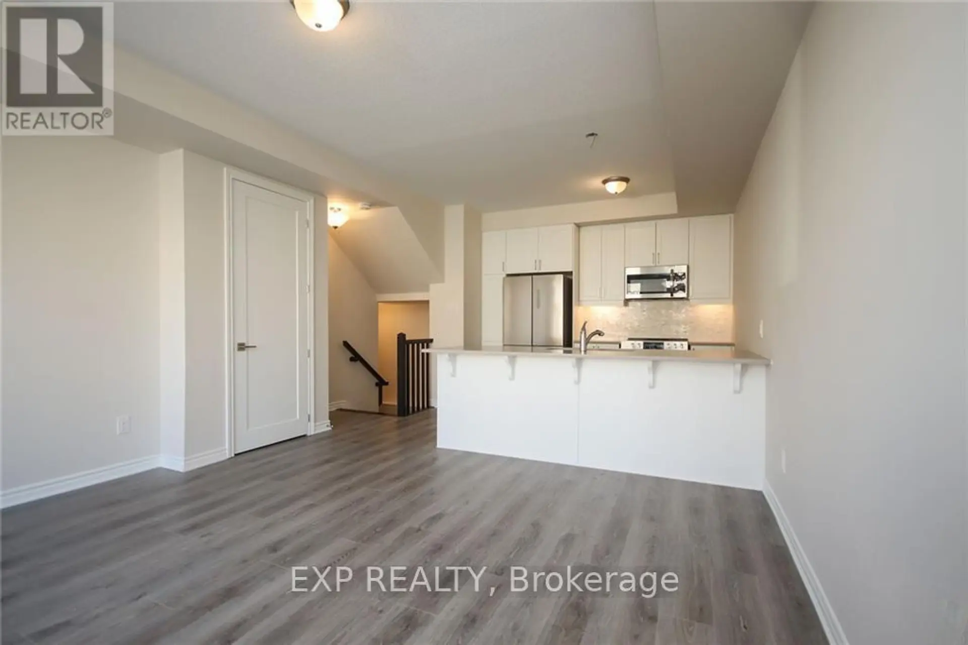 808 MIKINAK ROAD - Image 7