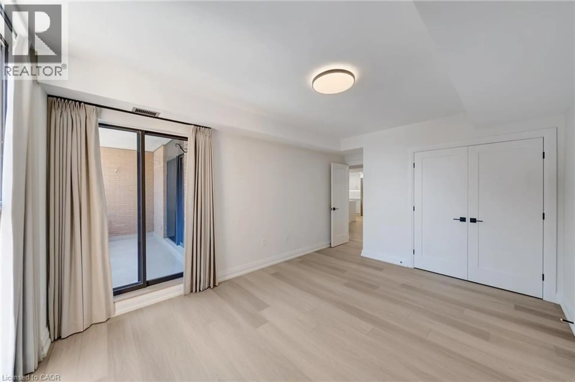 #303 102 BRONTE Road - Image 9