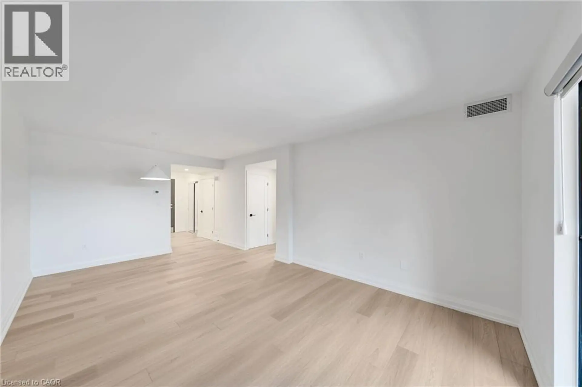 #303 102 BRONTE Road - Image 7