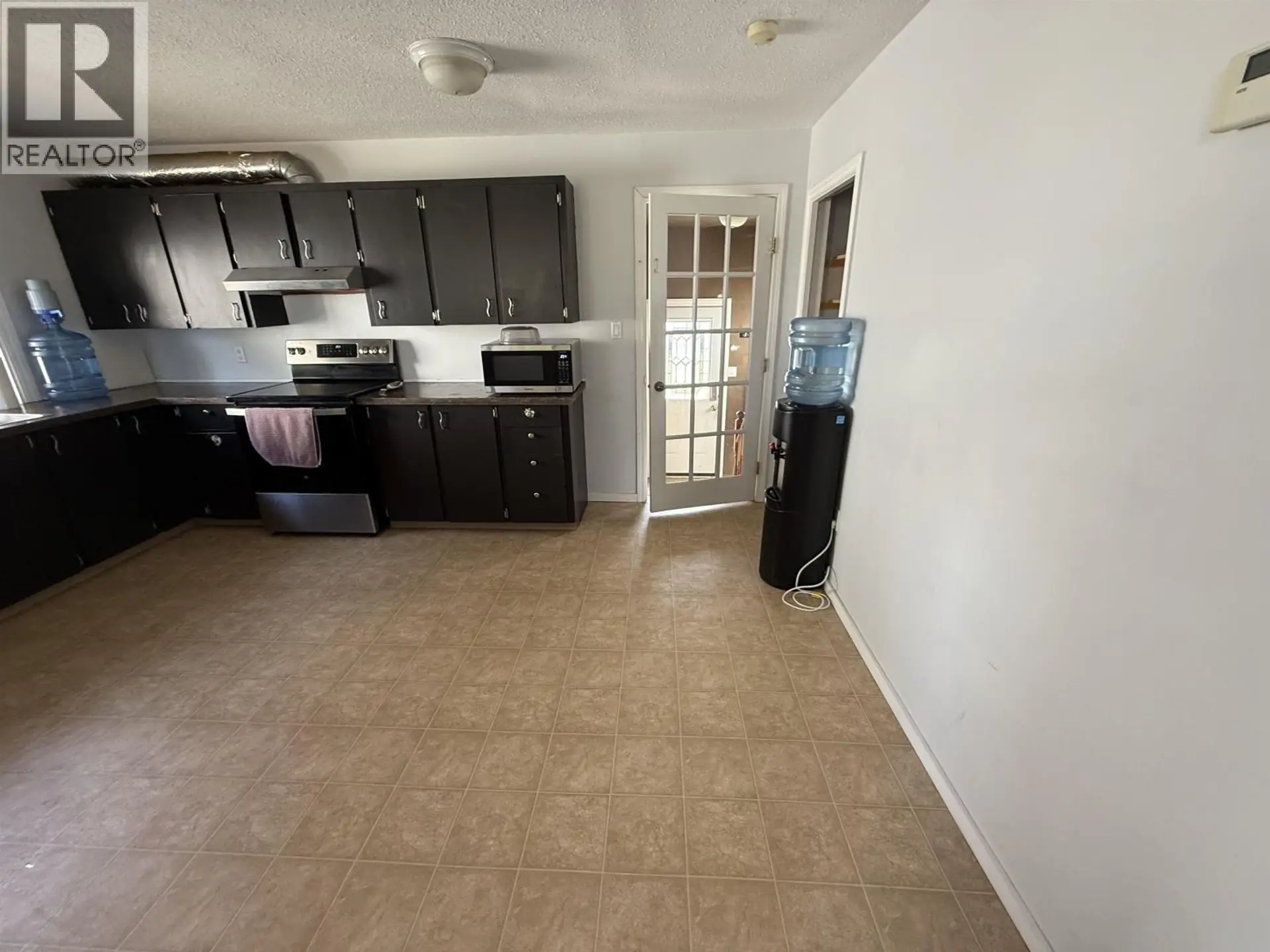 8111 E 97 AVENUE - Image 3
