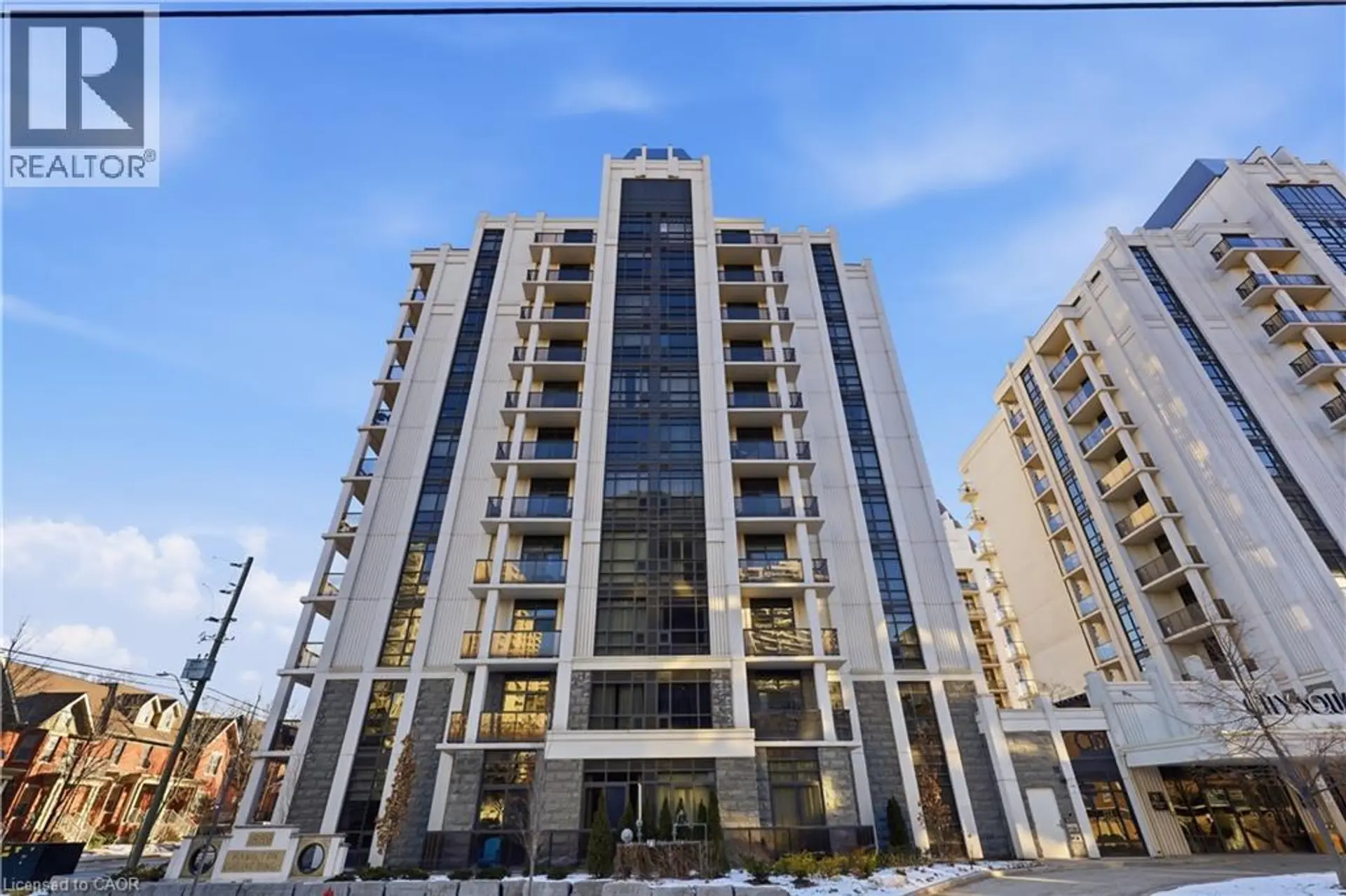 #807 81 ROBINSON Street - Image 1