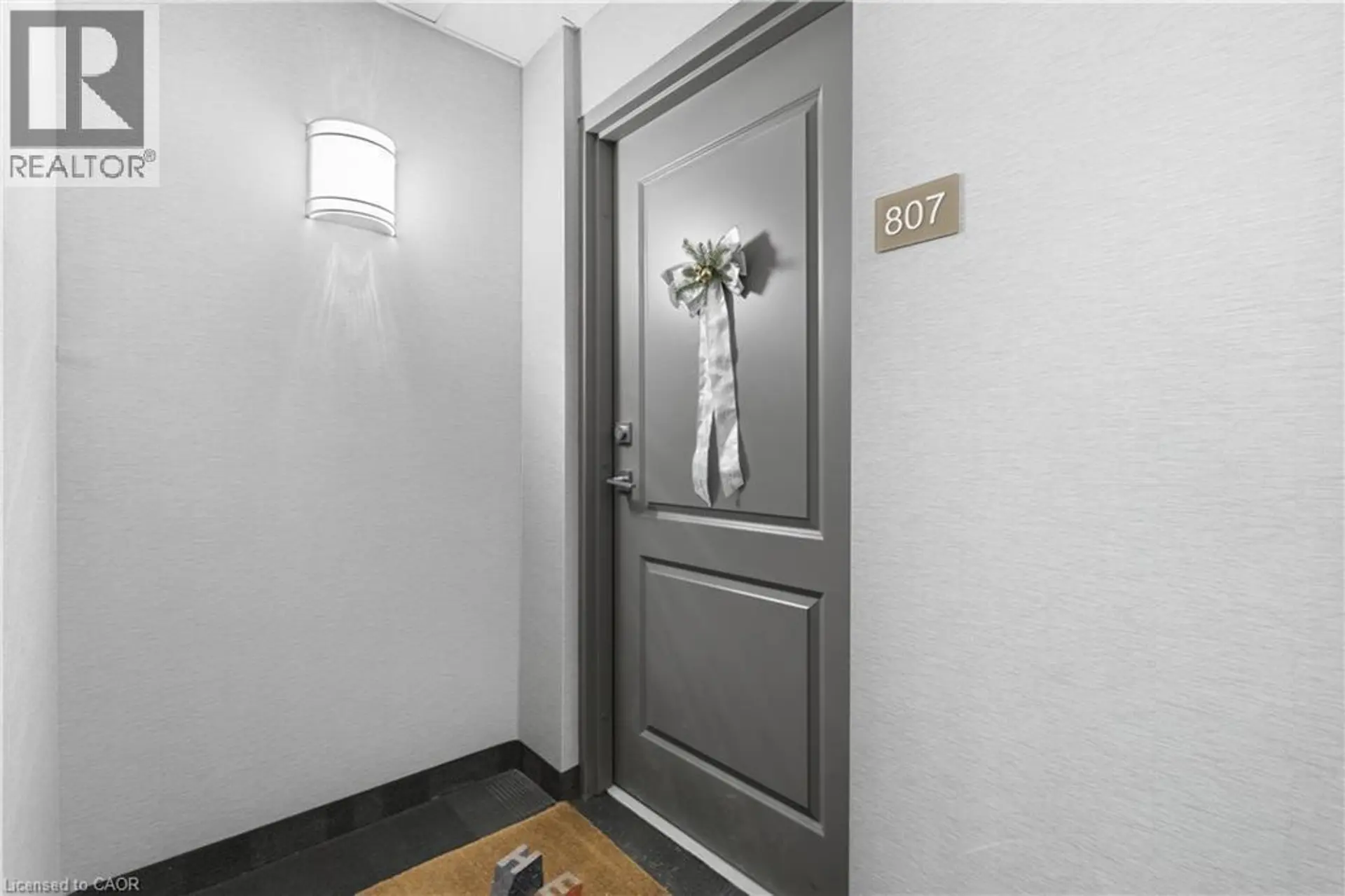 #807 81 ROBINSON Street - Image 12