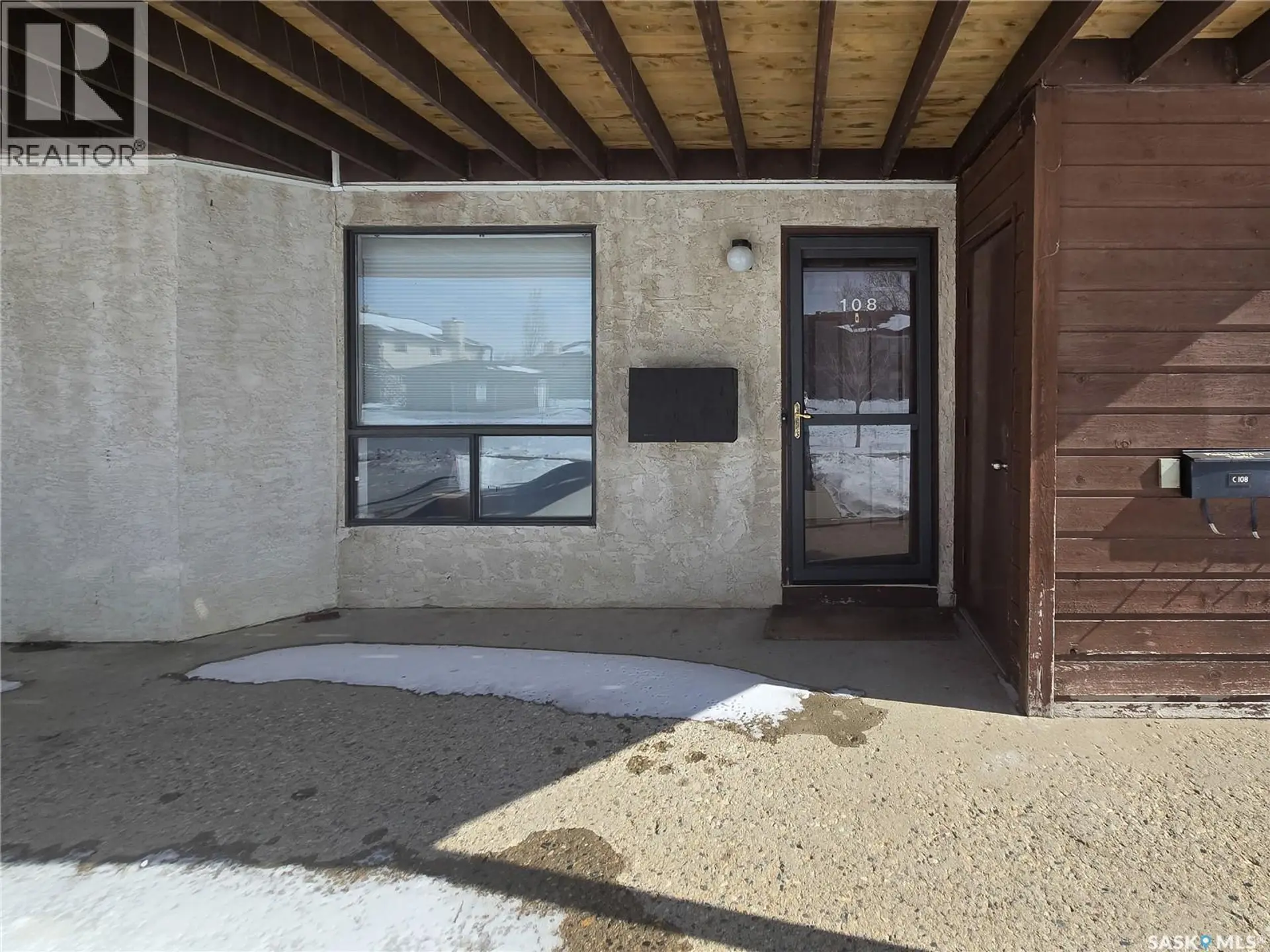 #108 2931 Harding STREET - Image 13