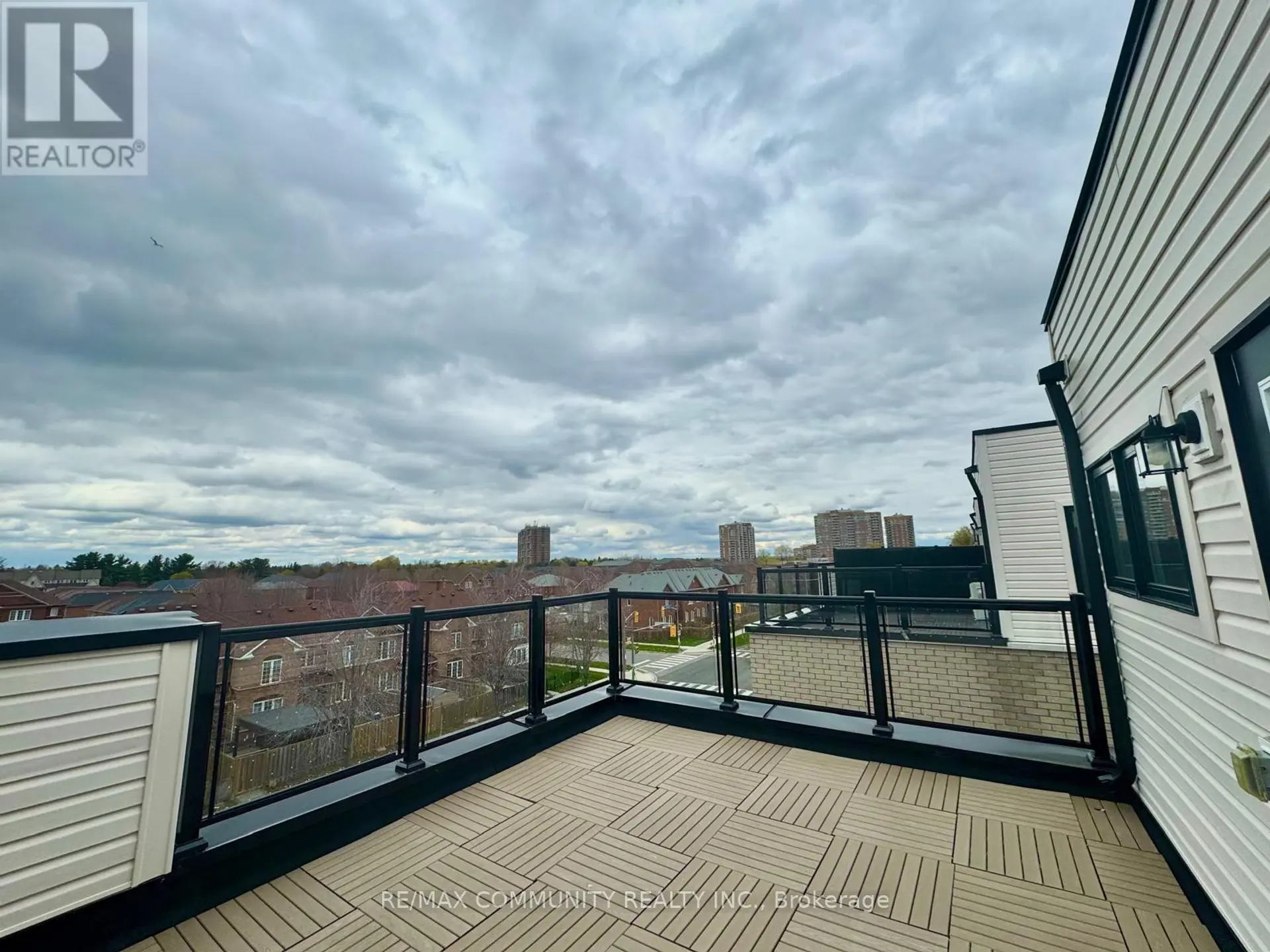 #23 245 MCLEVIN AVENUE - Image 10