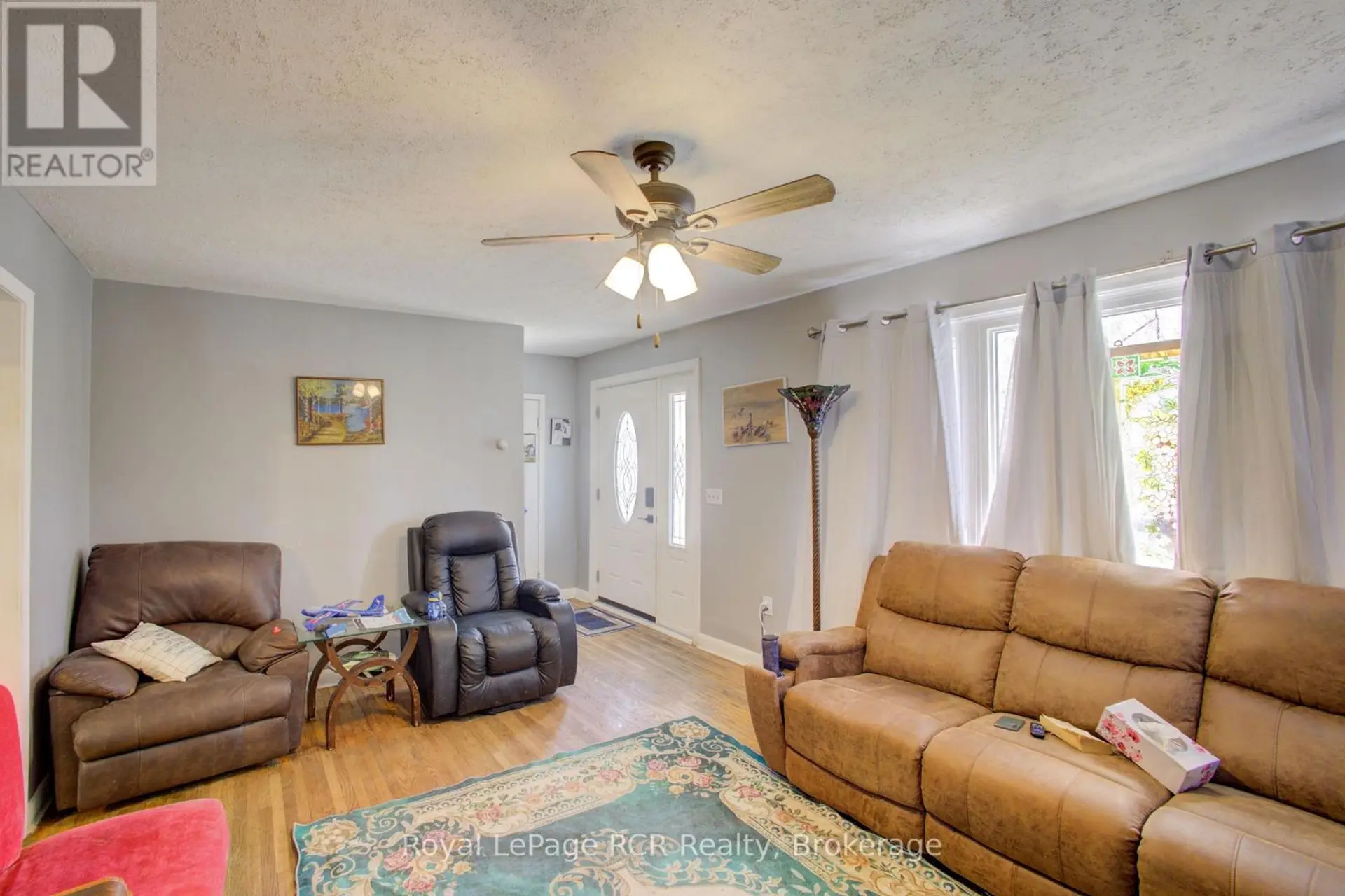 460 DOMVILLE STREET - Image 13