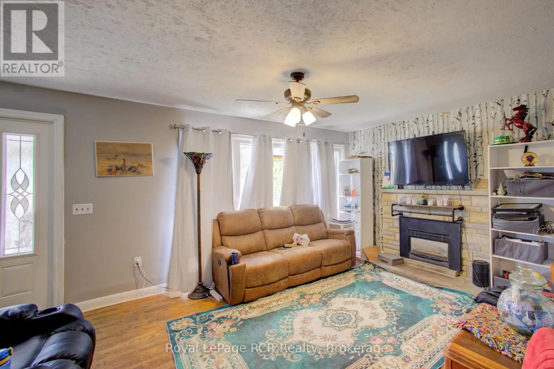 460 DOMVILLE STREET - Image 14