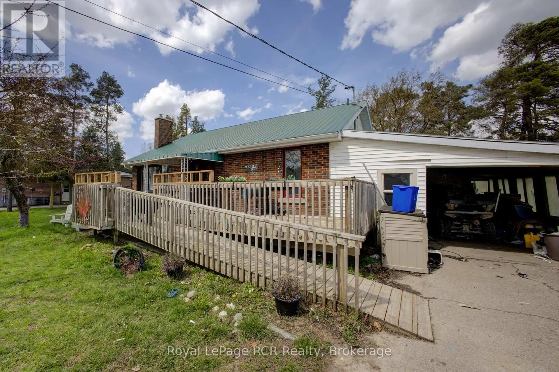 460 DOMVILLE STREET - Image 3