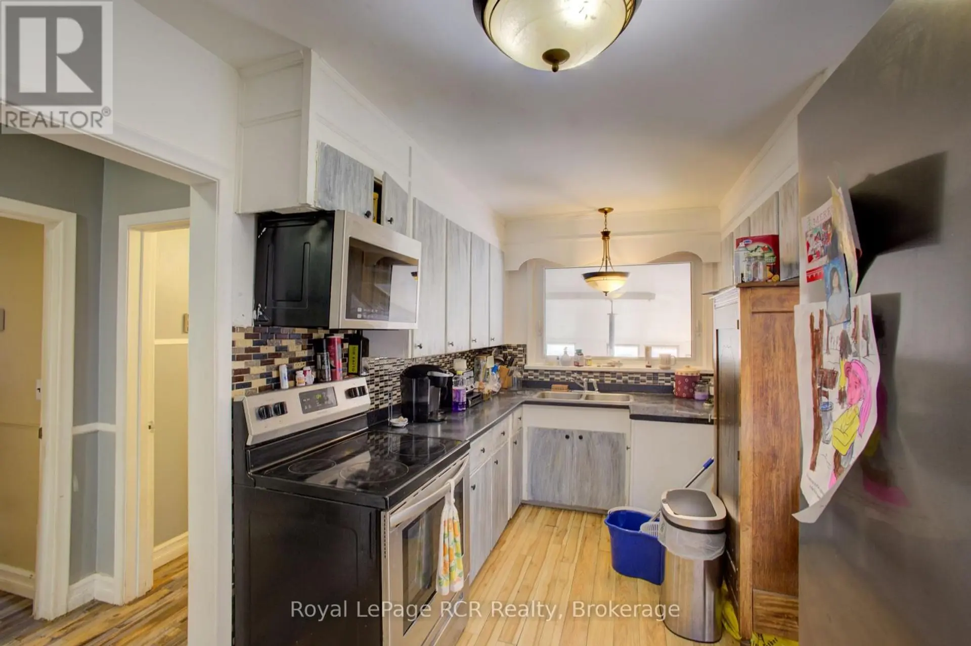 460 DOMVILLE STREET - Image 9