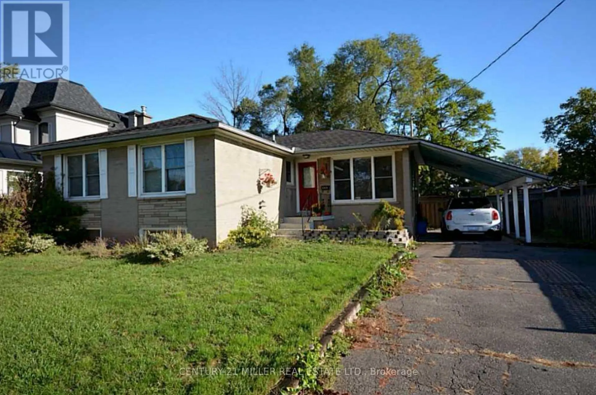 469 SCARSDALE CRESCENT - Image 2