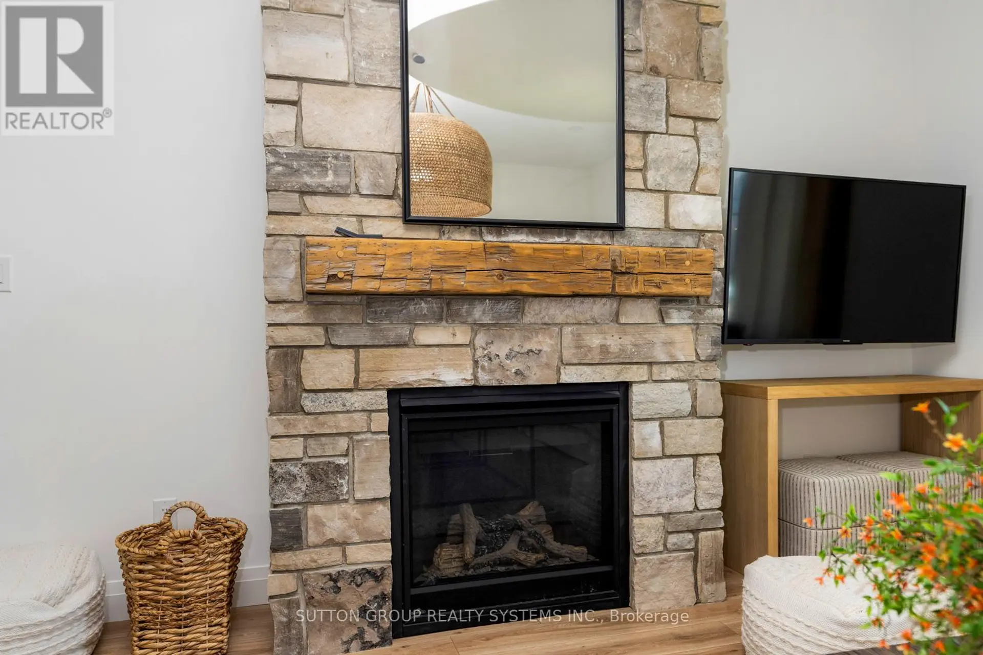 109 SYCAMORE STREET - Image 11