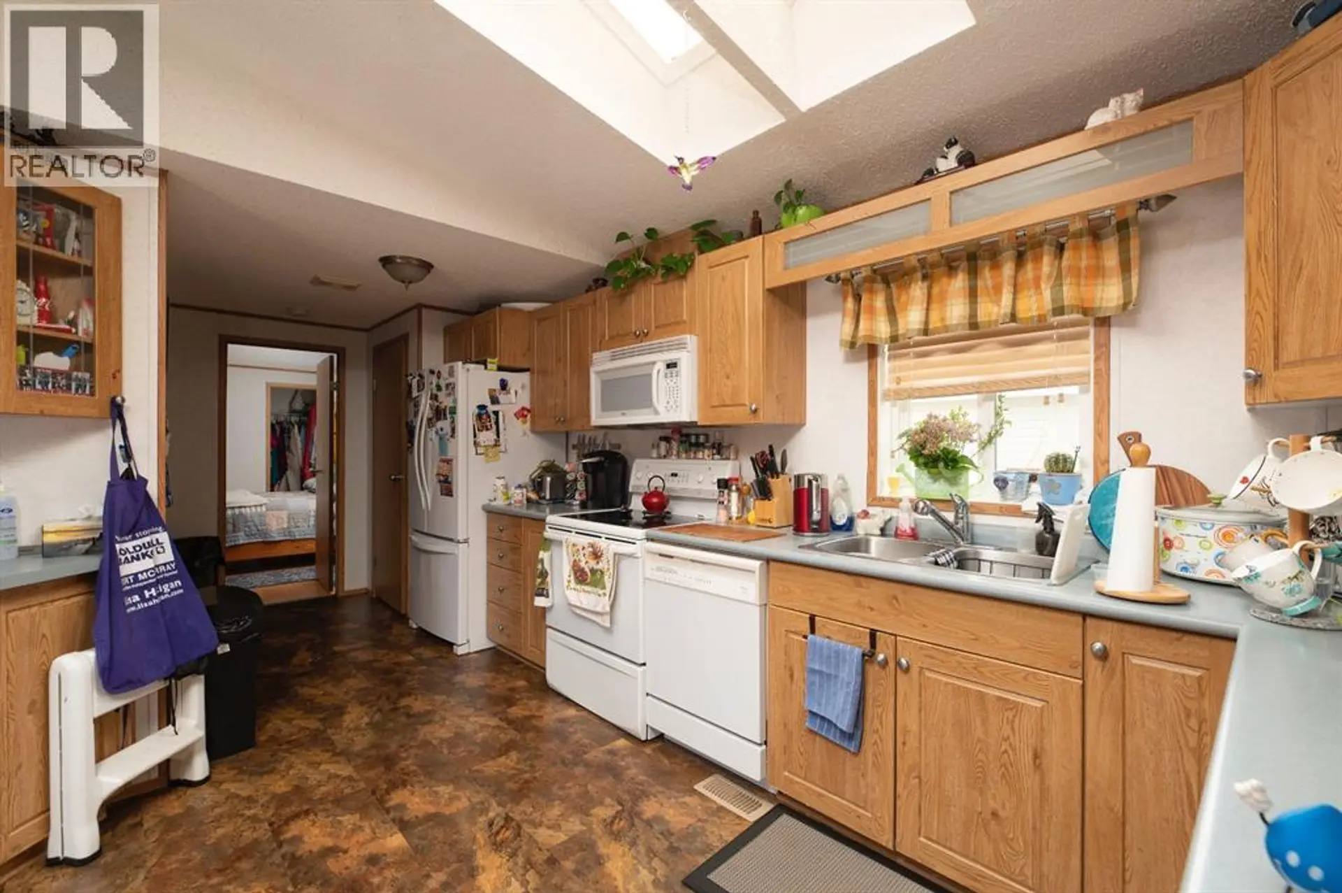 240 Palomino Close - Image 5