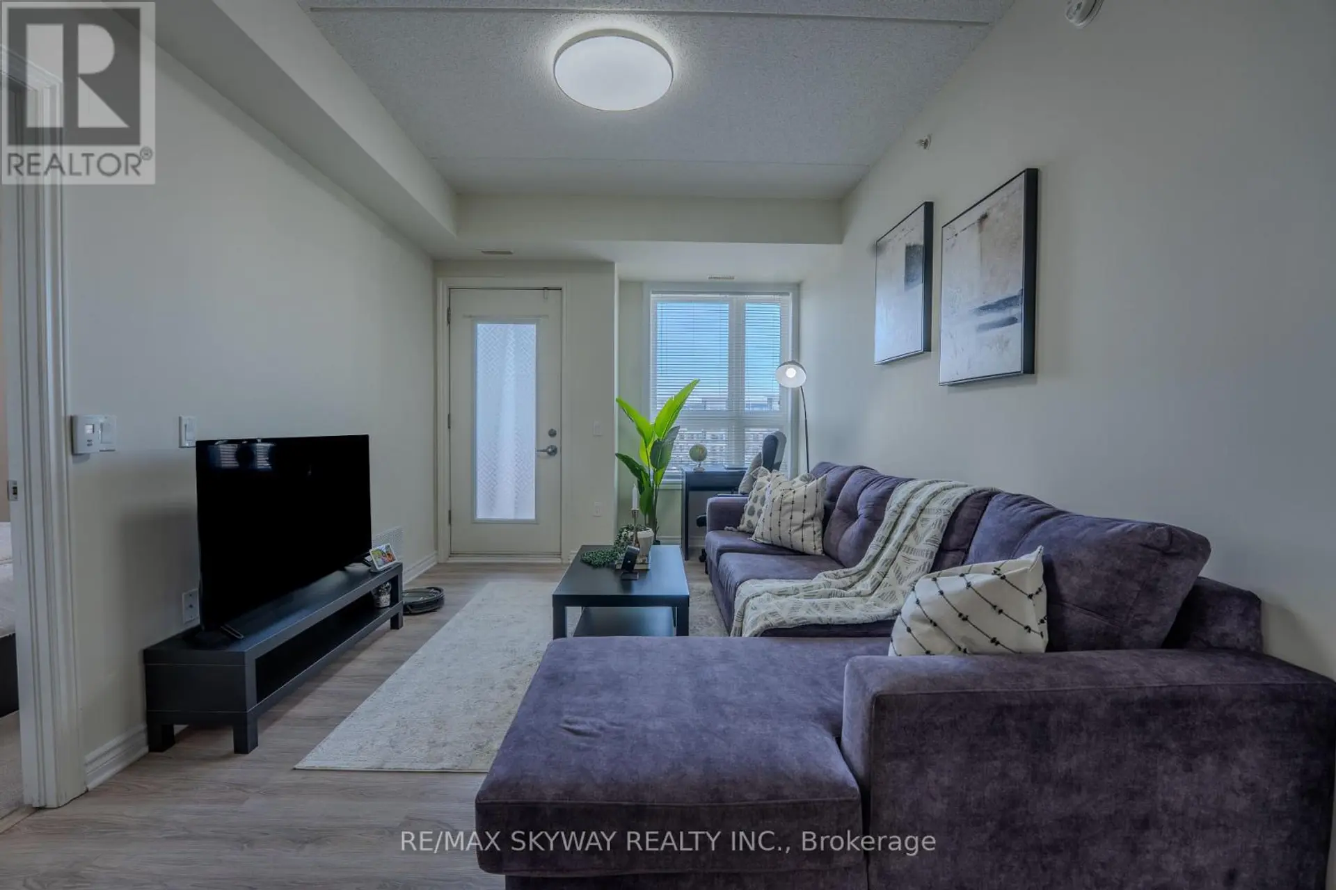 #420 640 SAUVE STREET - Image 4